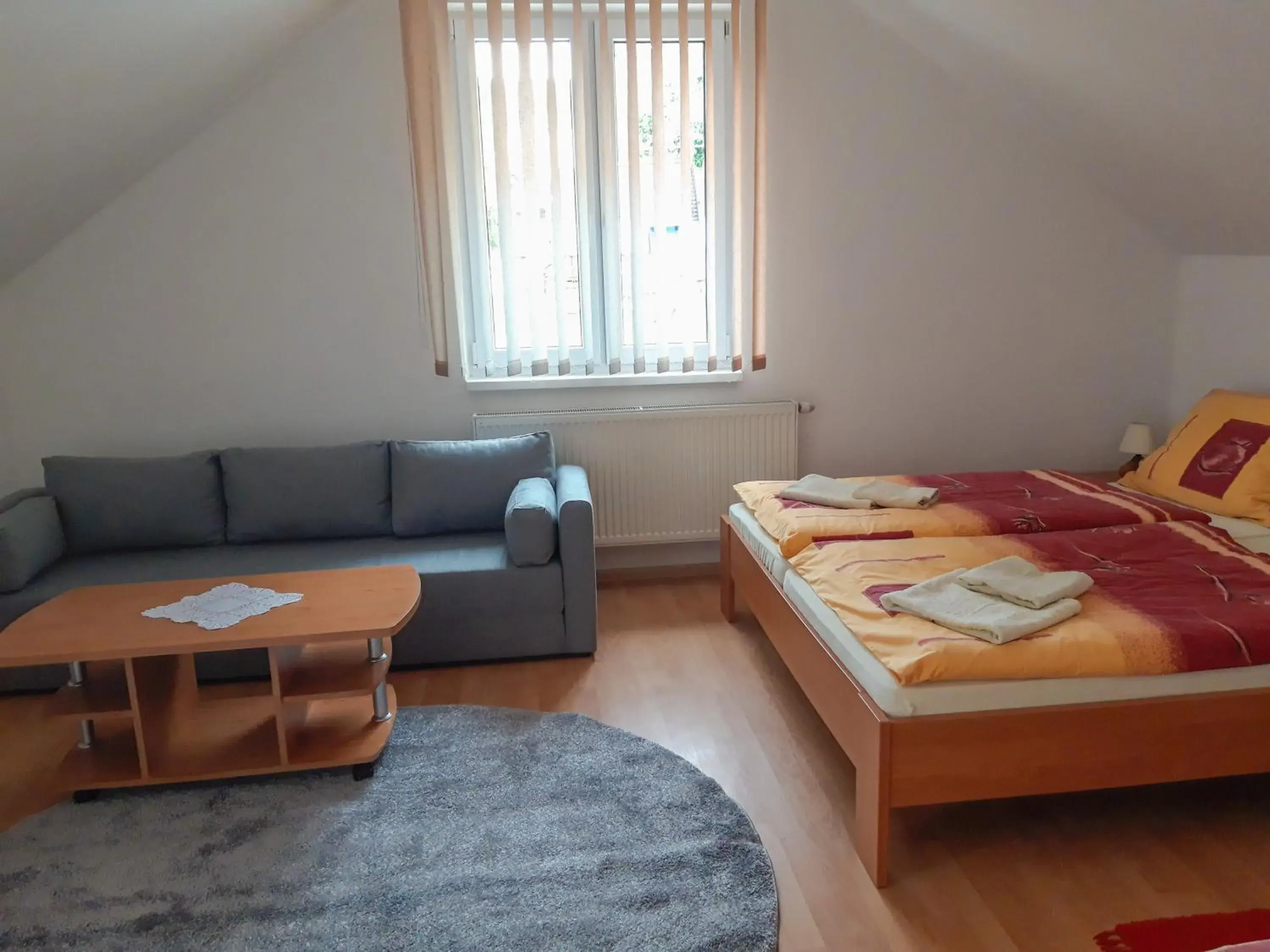 Family Room with Private Bathroom - single occupancy in TIC Hervartov Family Room with Private Bathroom - single occupancy in TIC Hervartov