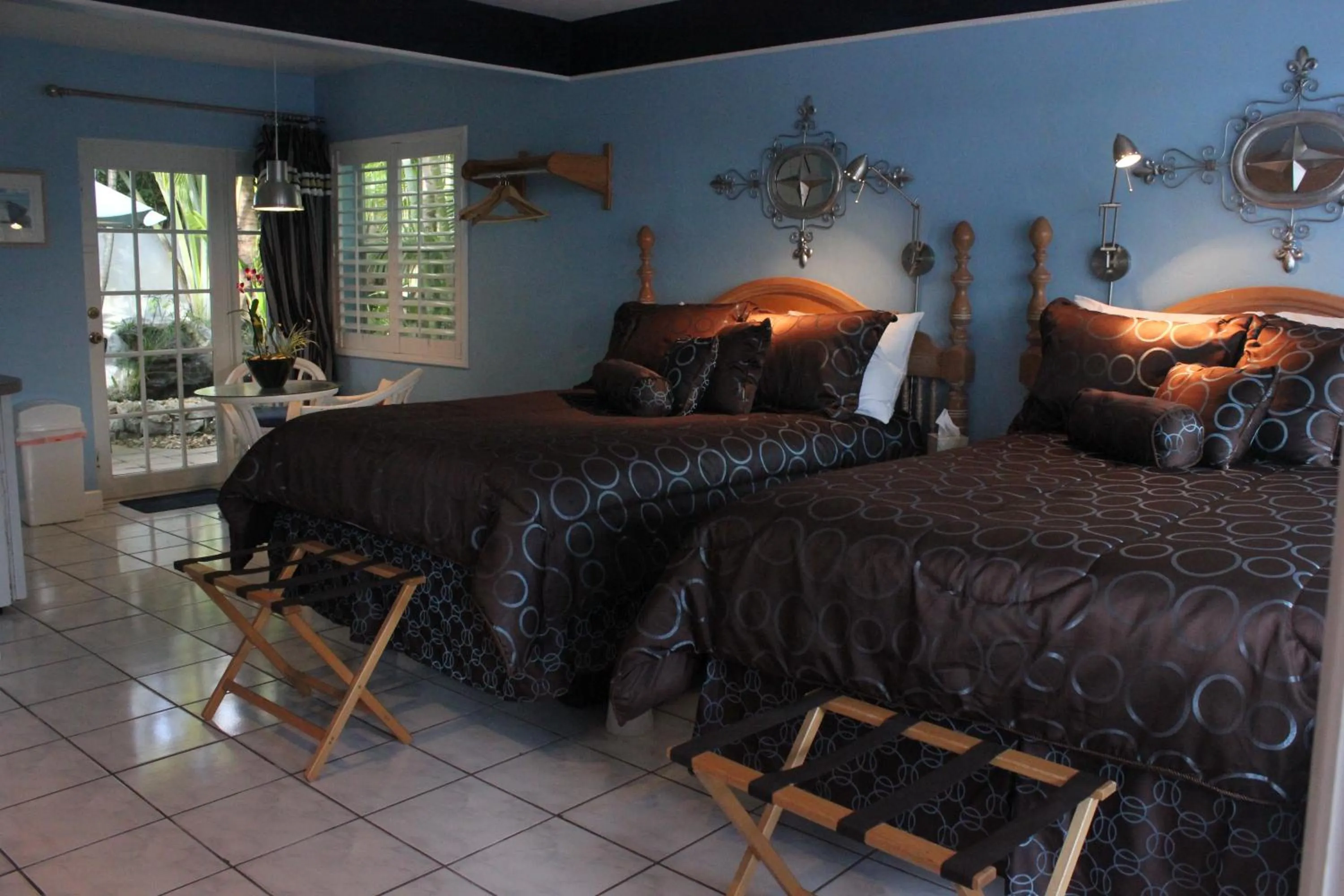 Photo of the whole room, Bed in Coral Reef Guesthouse