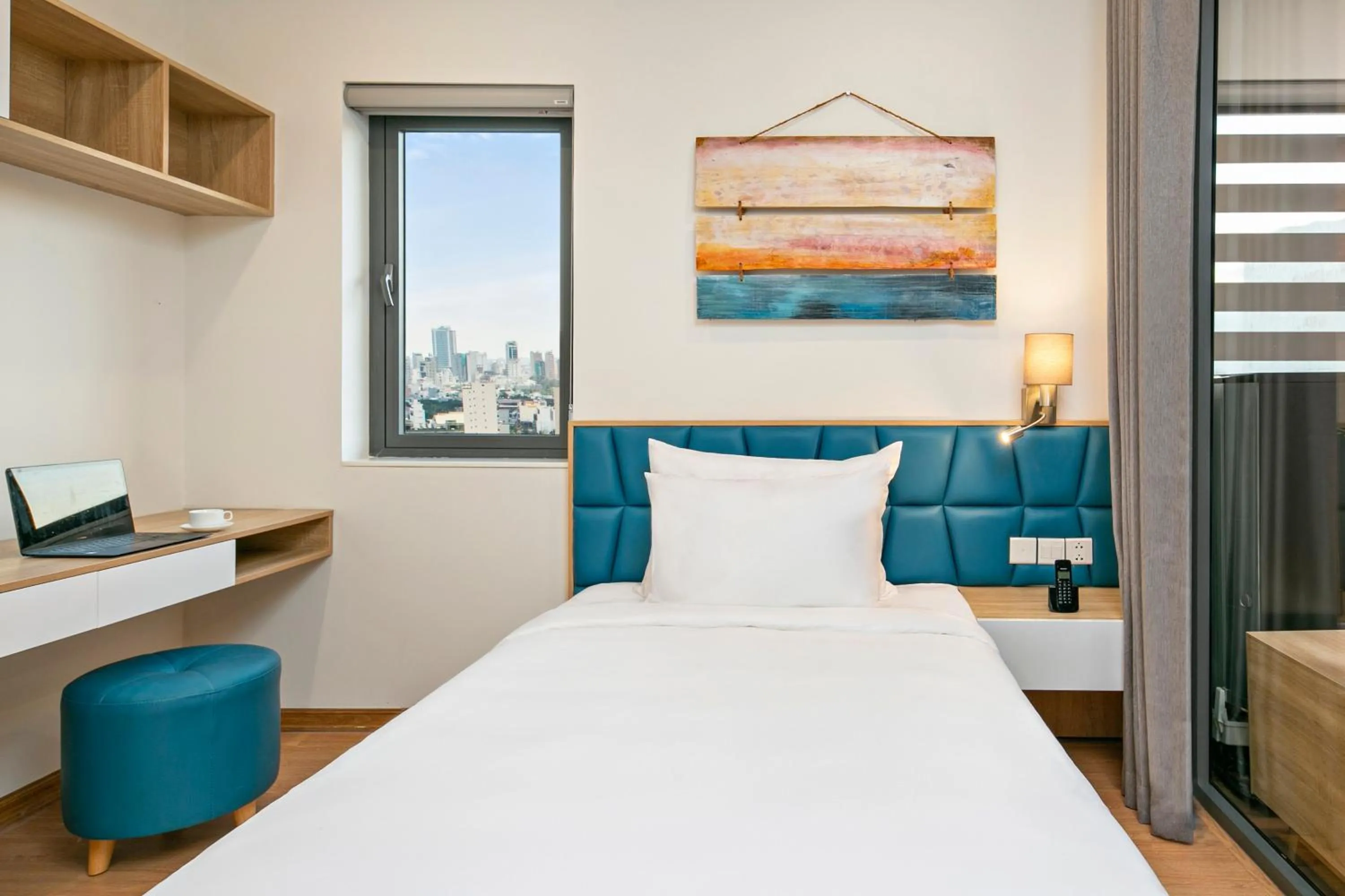 Bed in Dolphin Hotel and Apartment