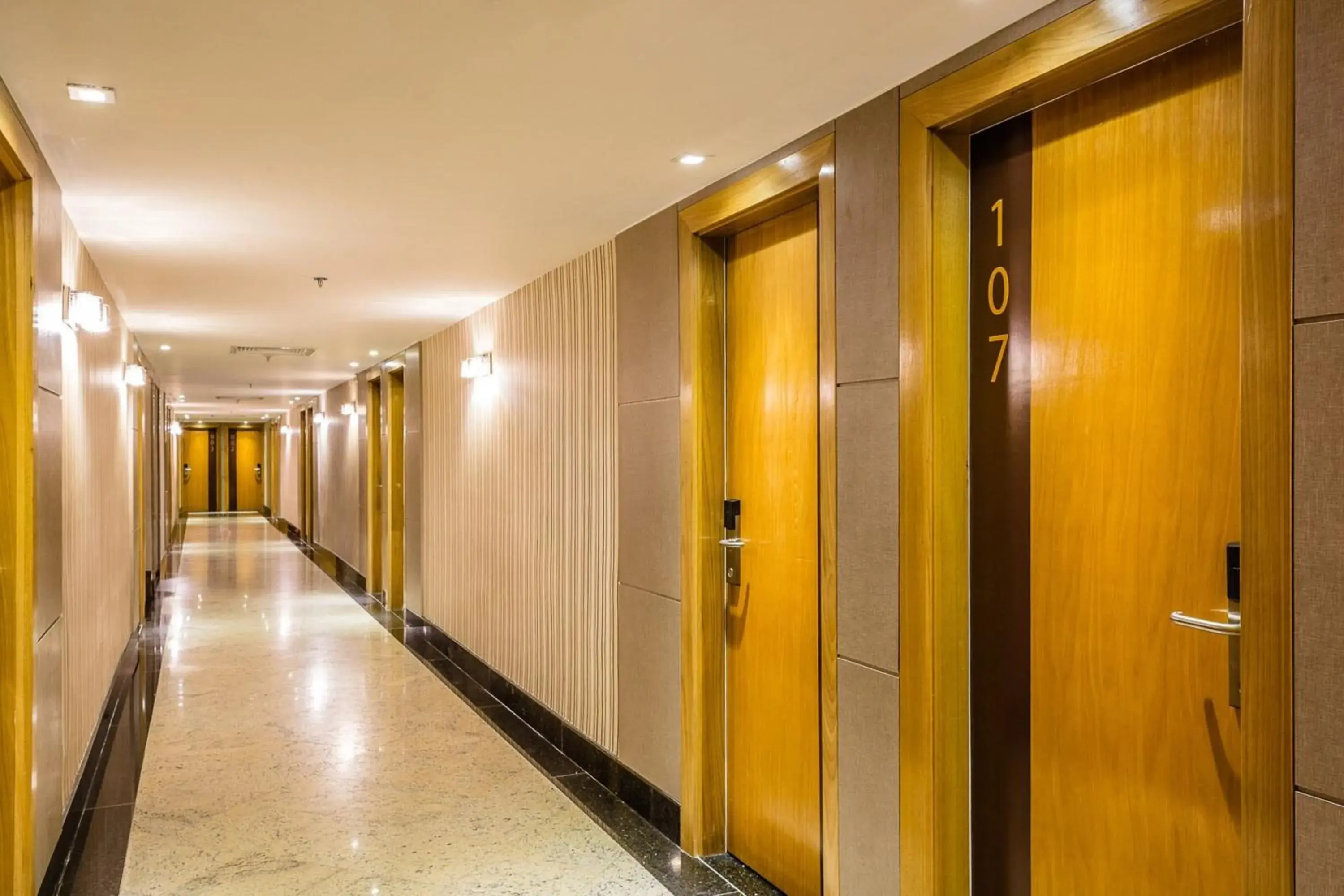 Standard Double Room in Vox Hotel Standard Double Room in Vox Hotel