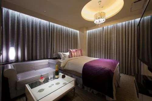 HOTEL GLANZ CASCATA