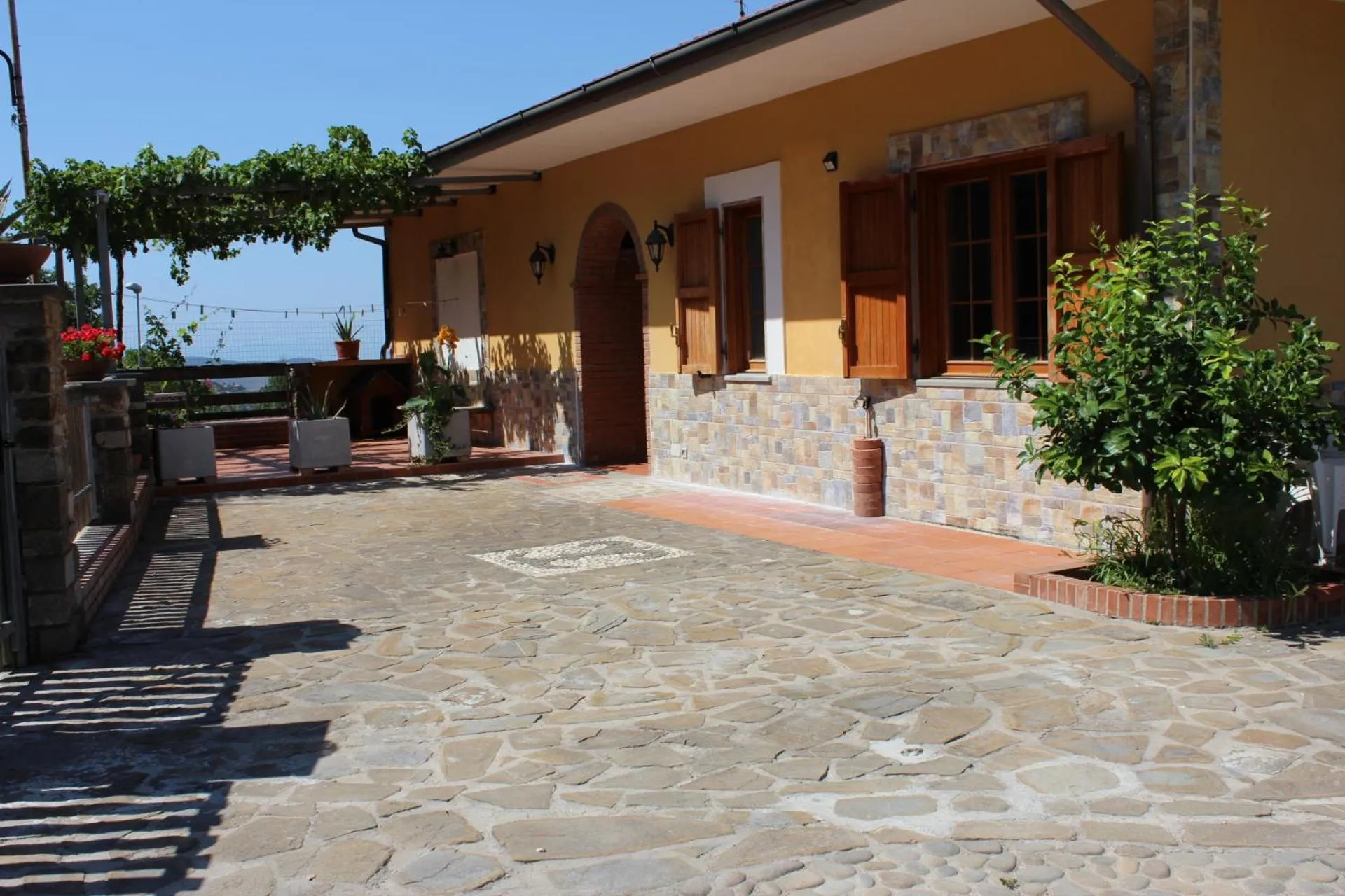 Facade/entrance in B & B Il Campanile