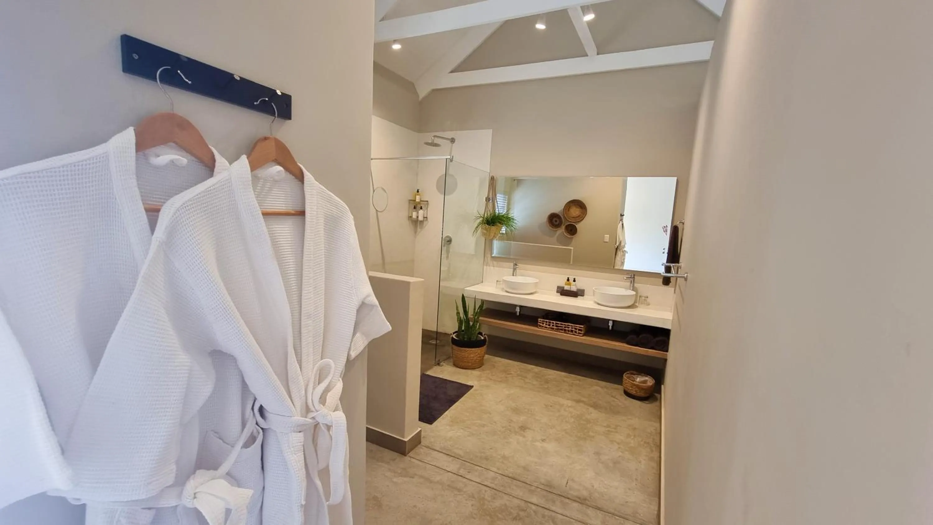 Bathroom in Little Kubu Lodge