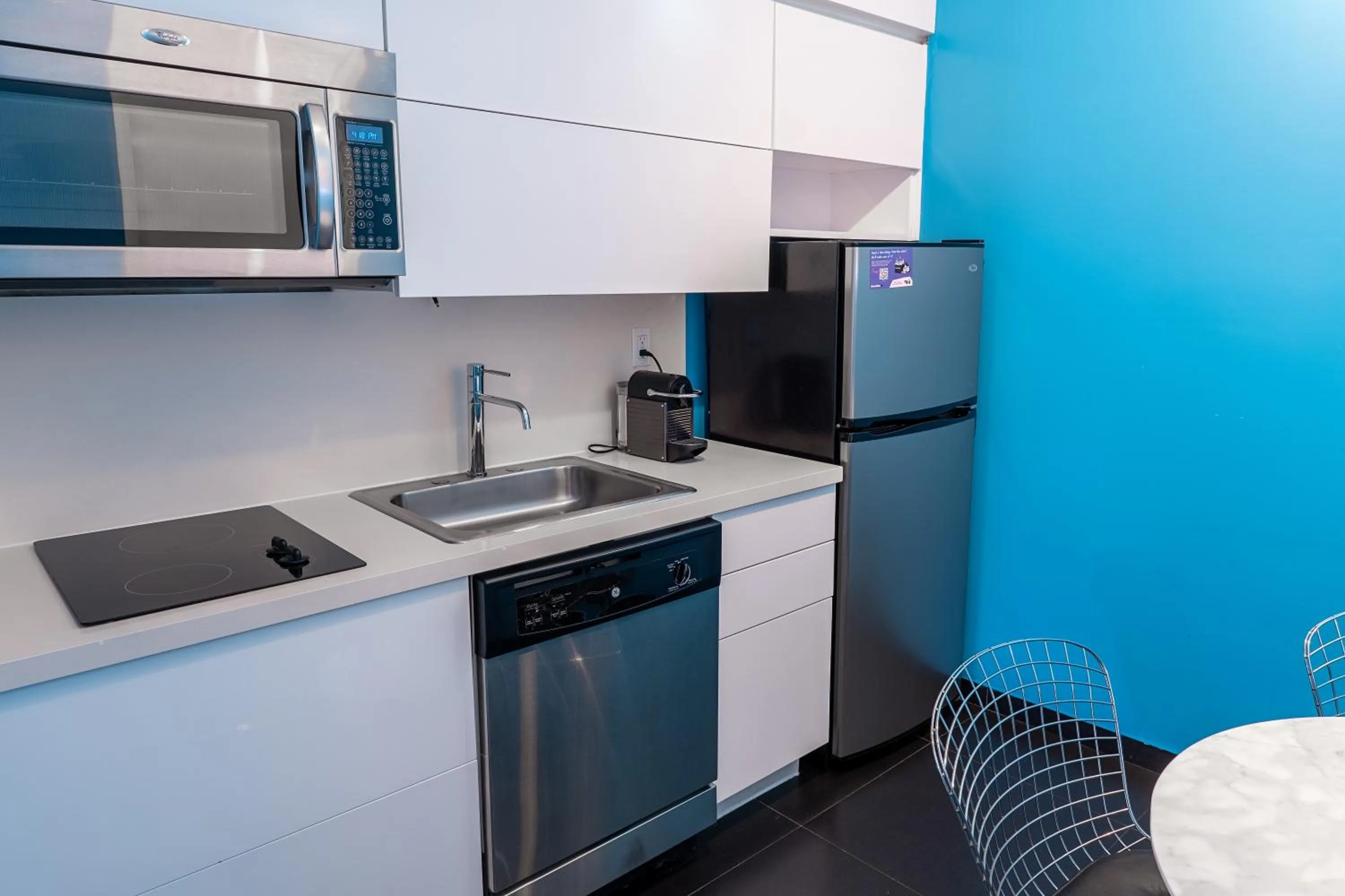 Kitchen or kitchenette in Blanc Kara- Adults Only