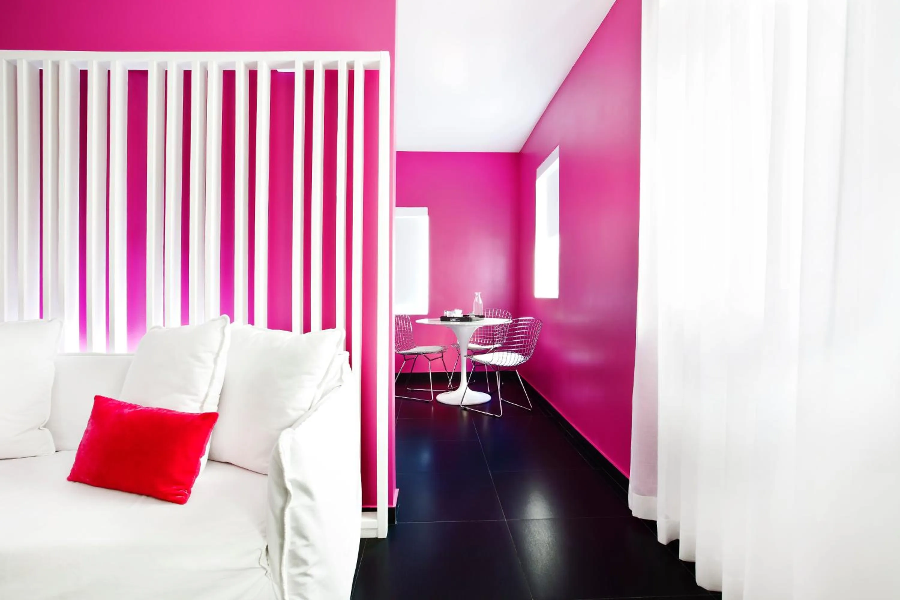 Decorative detail, Bed in Blanc Kara- Adults Only