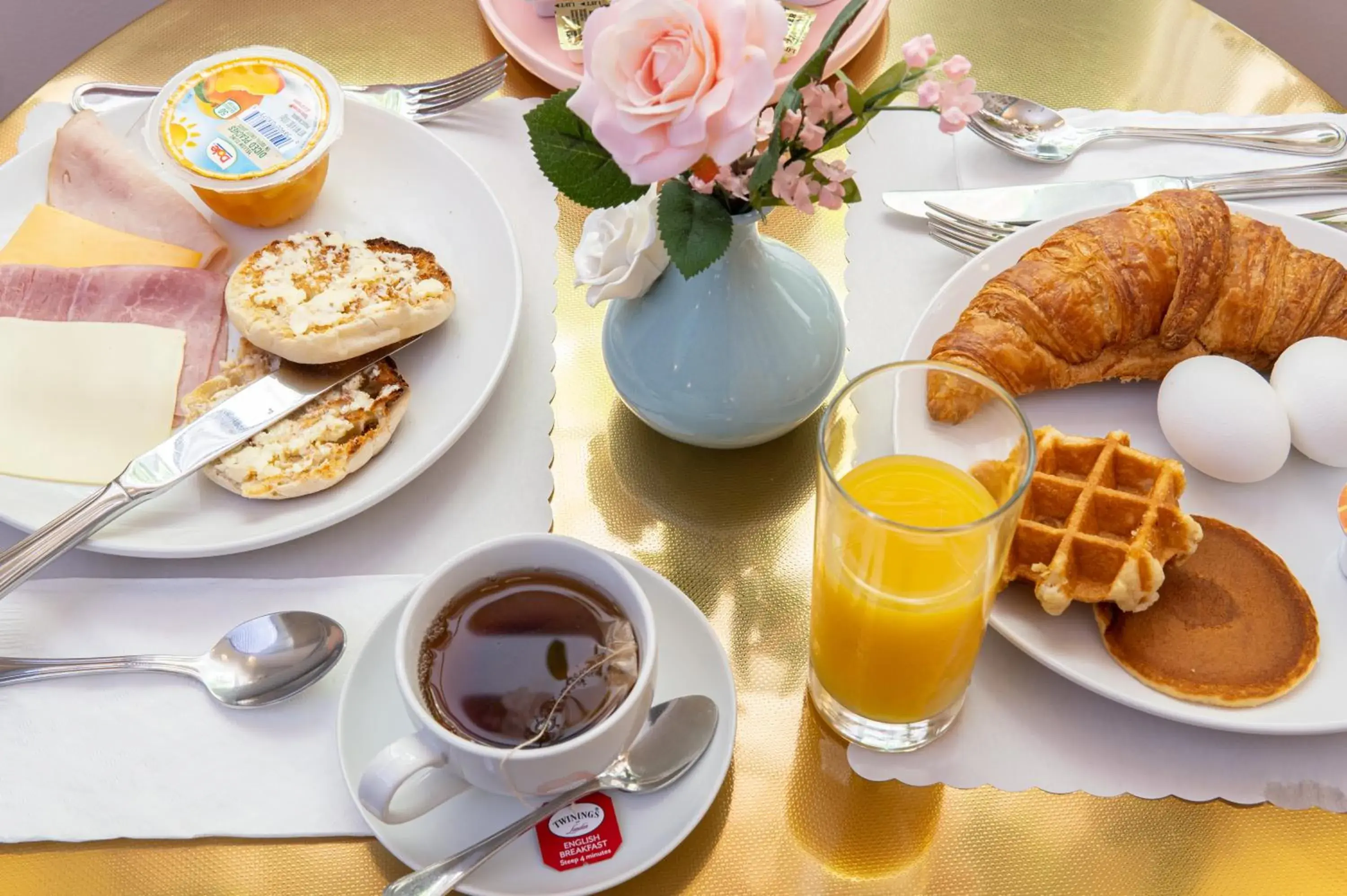 Breakfast in Blanc Kara- Adults Only Breakfast in Blanc Kara- Adults Only