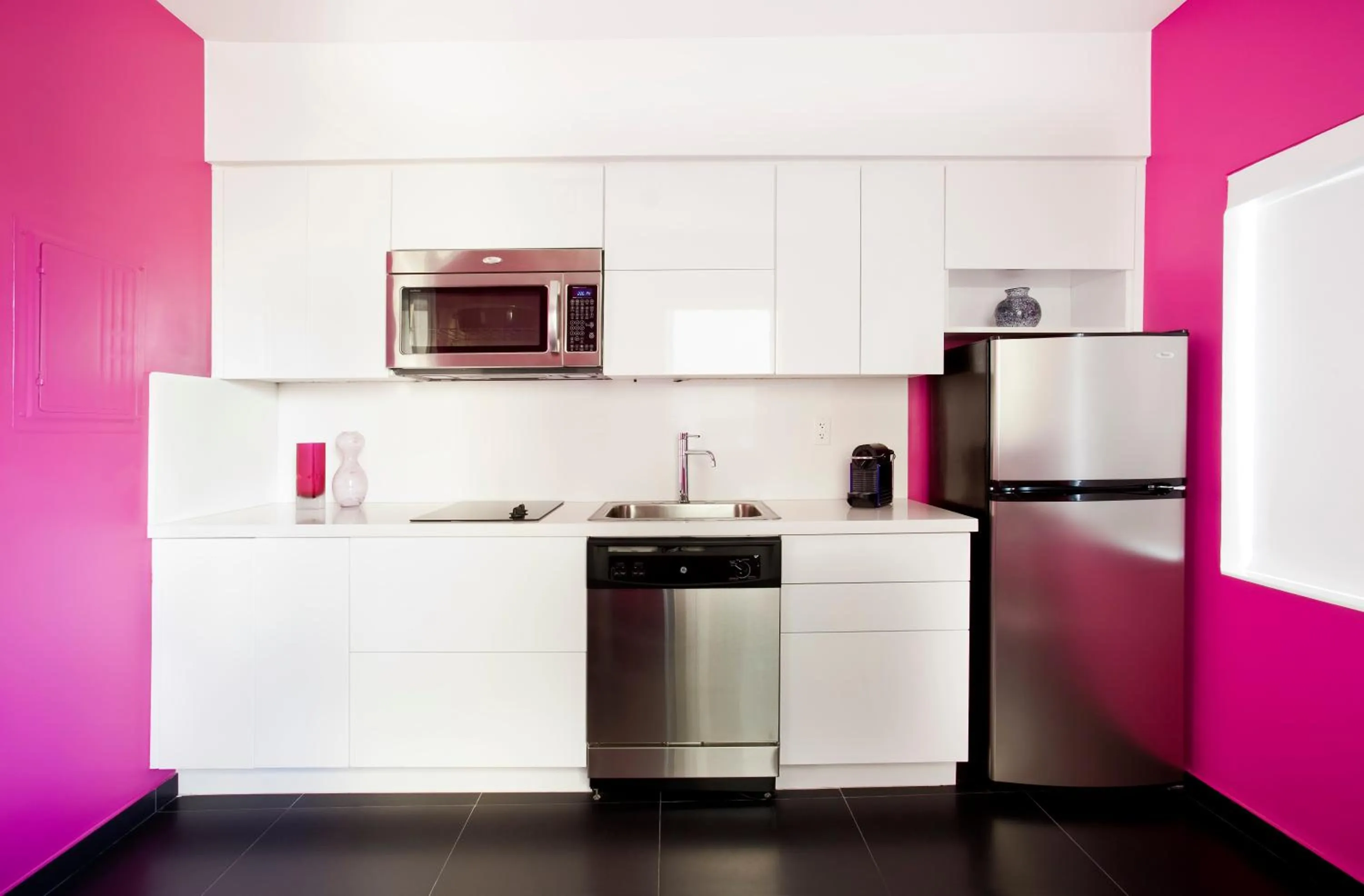 Kitchen or kitchenette in Blanc Kara- Adults Only