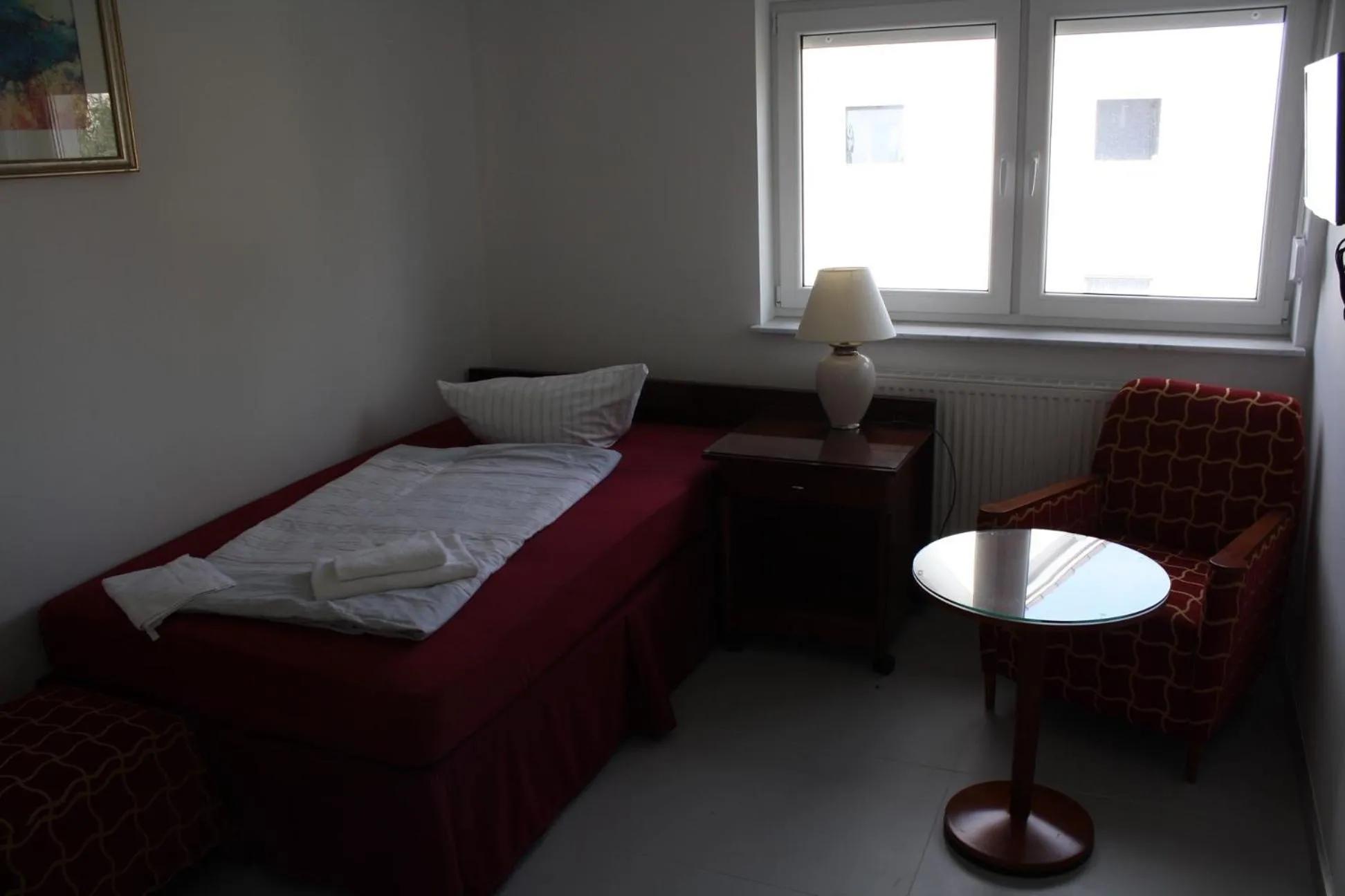 Bed in Pension Probstheida UG