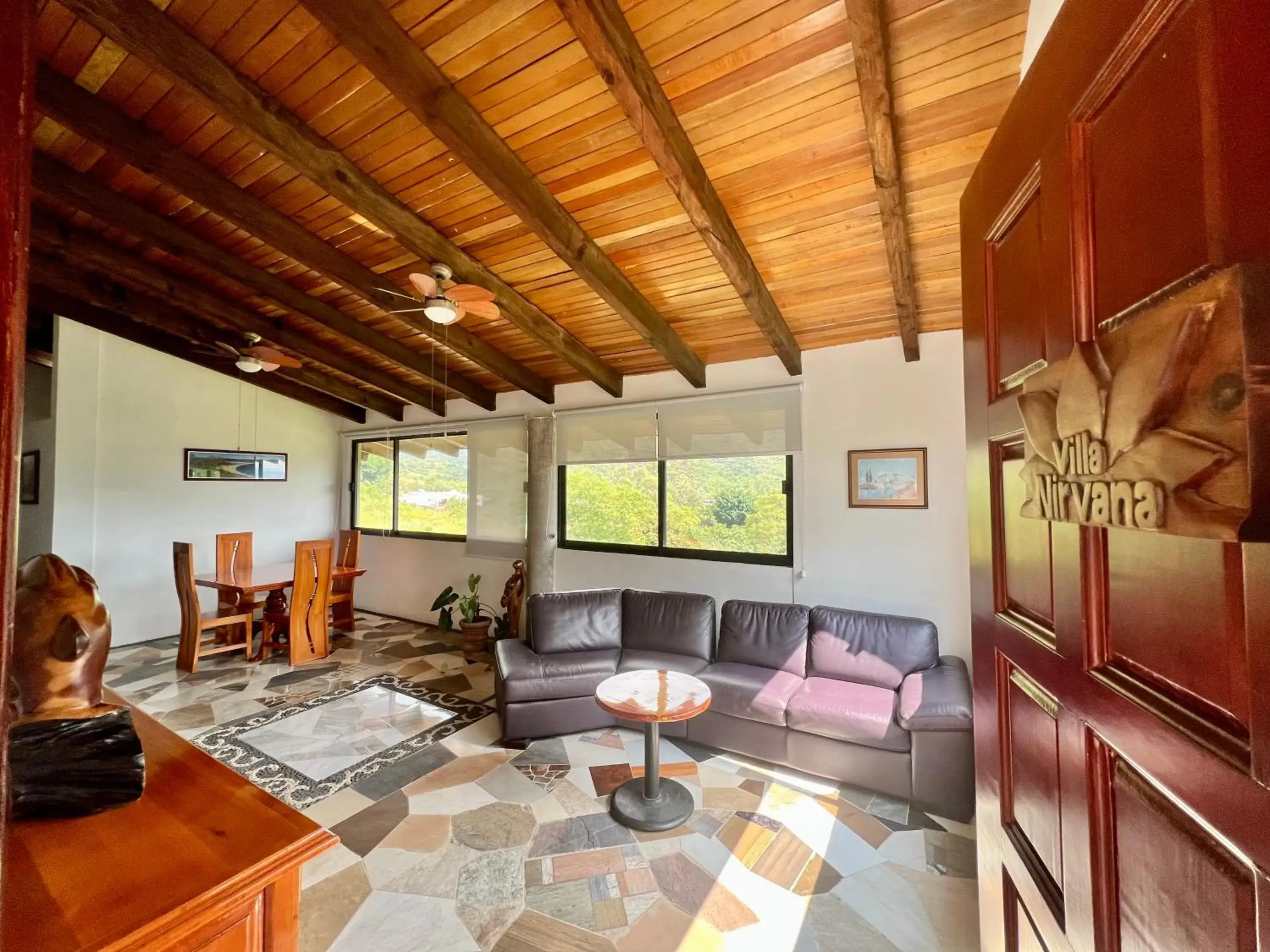 Two-Bedroom House in Paradise Hotel Boutique & Lounge Two-Bedroom House in Paradise Hotel Boutique & Lounge