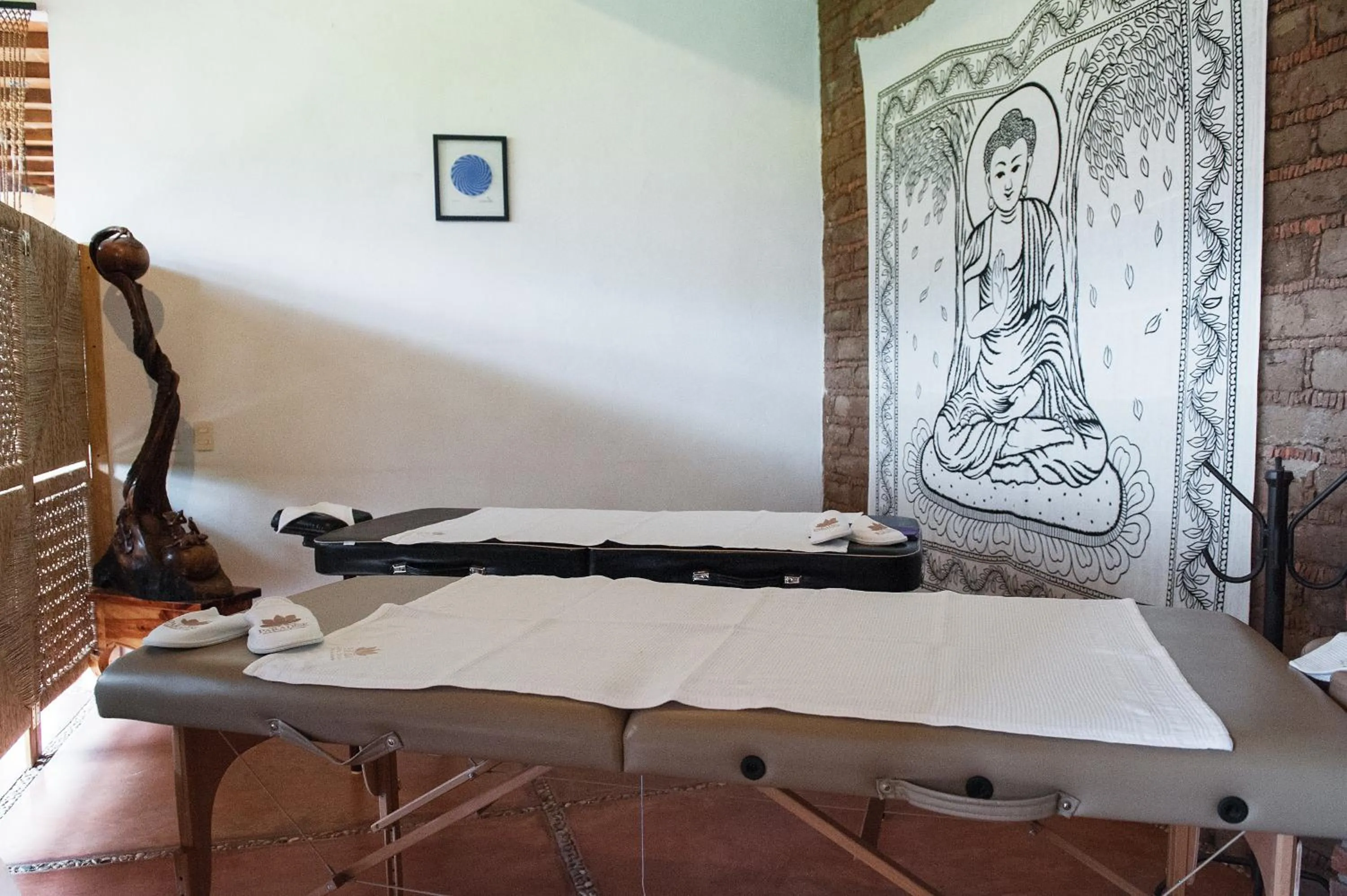 Massage in Paradise Hotel Boutique & Lounge