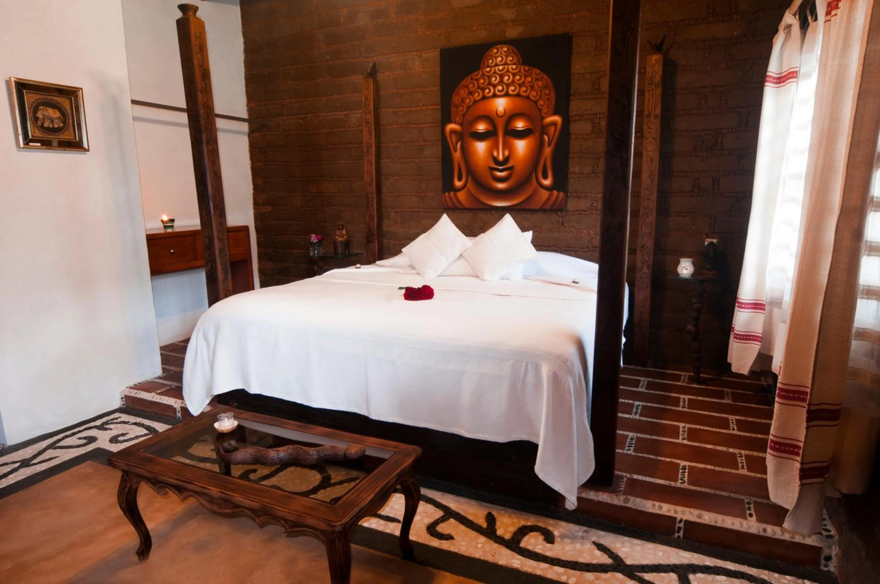 Bedroom in Paradise Hotel Boutique & Lounge