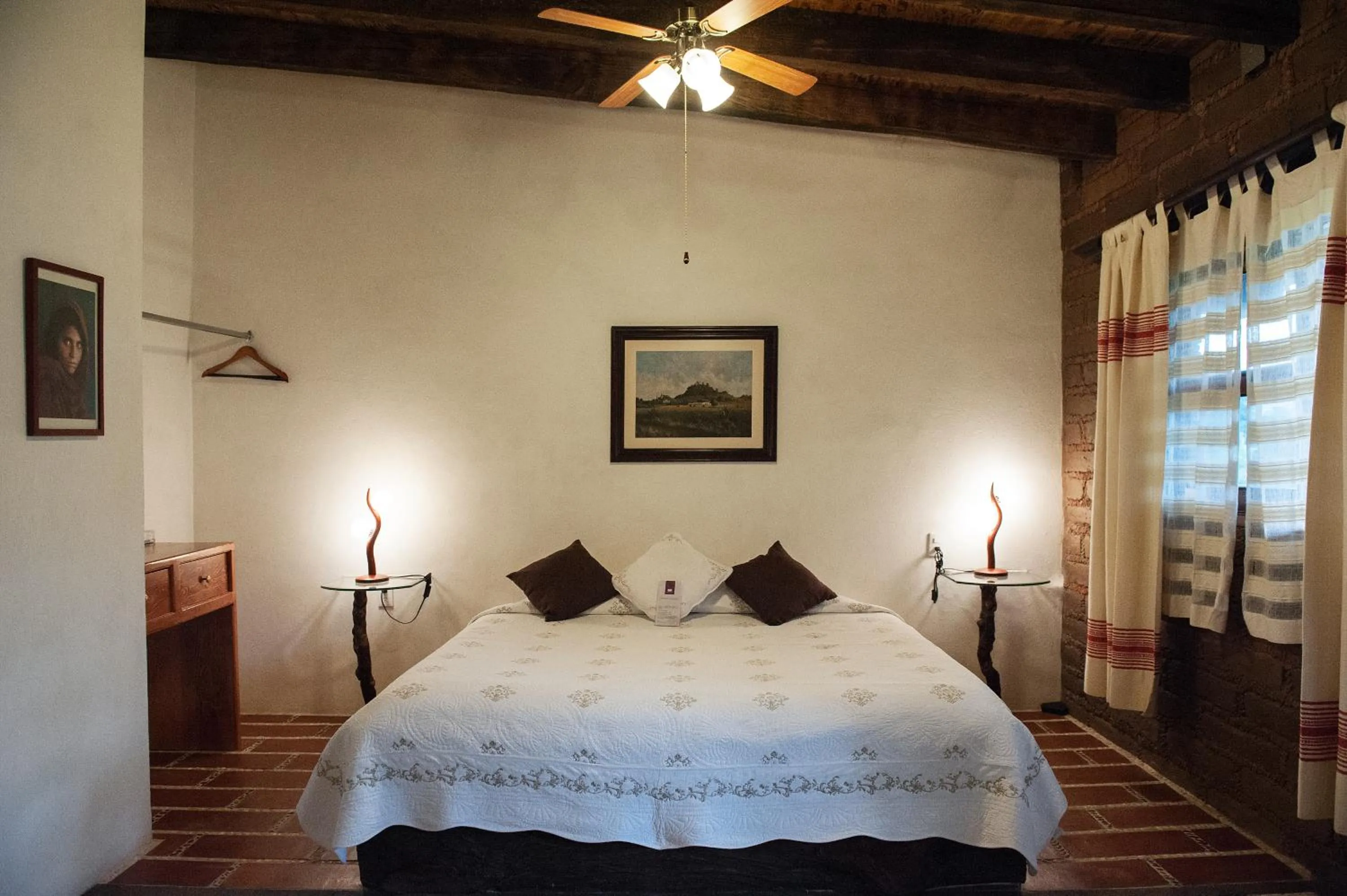 Bed in Paradise Hotel Boutique & Lounge