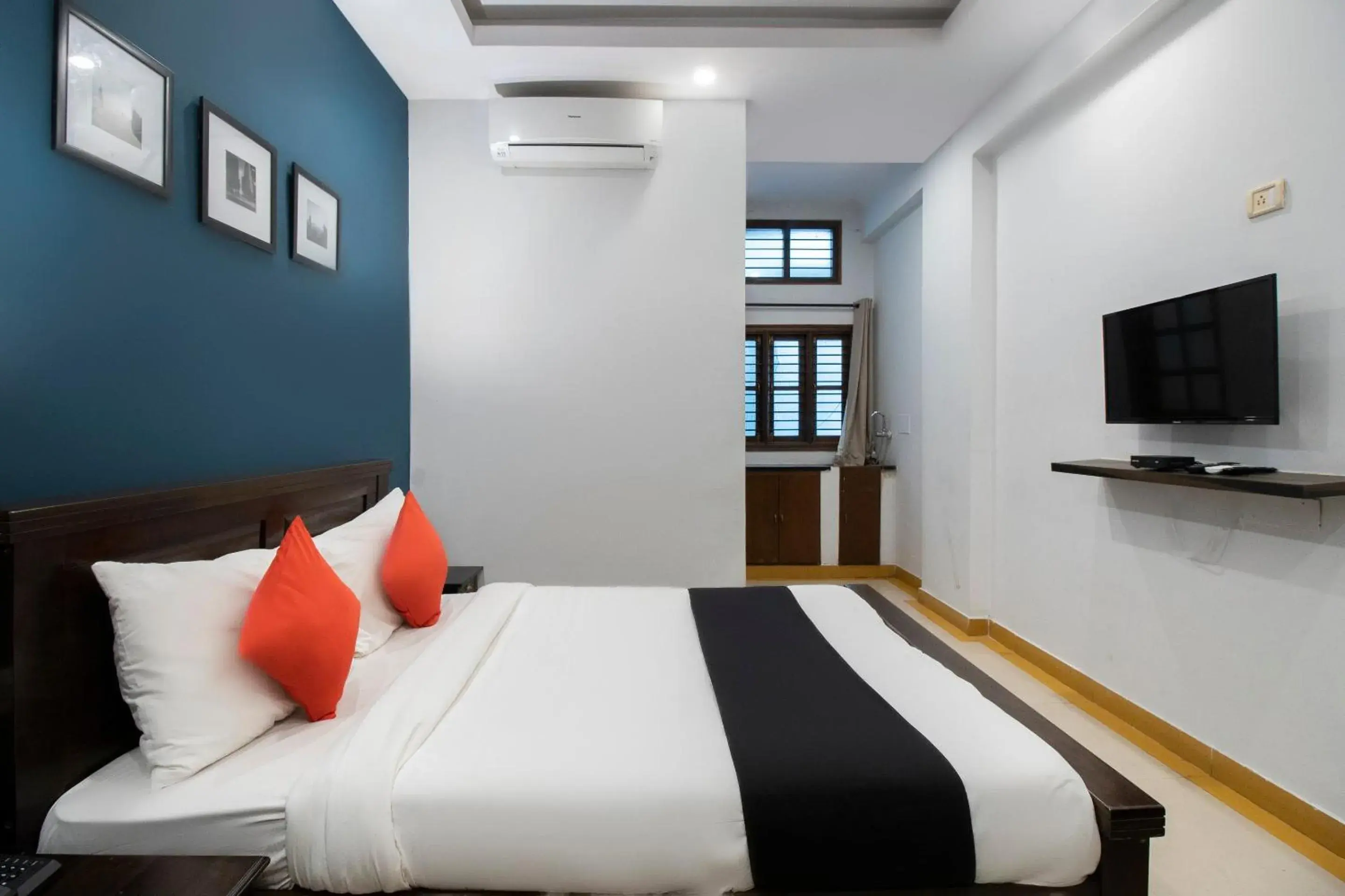 Lobby or reception, Bed in Collection O Victorian Comforts Lobby or reception, Bed in Collection O Victorian Comforts