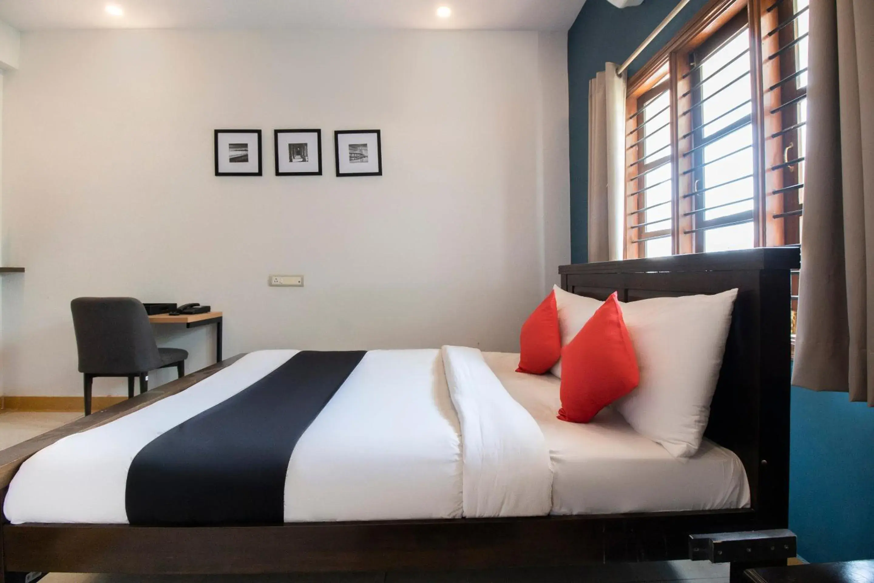 Bedroom, Bed in Collection O Victorian Comforts Bedroom, Bed in Collection O Victorian Comforts