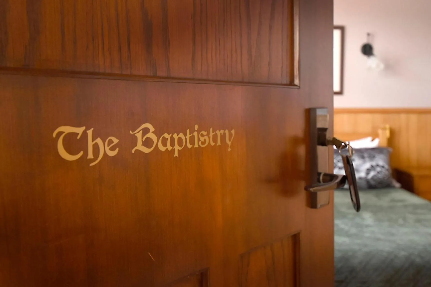 Bed in Te Anau Lodge