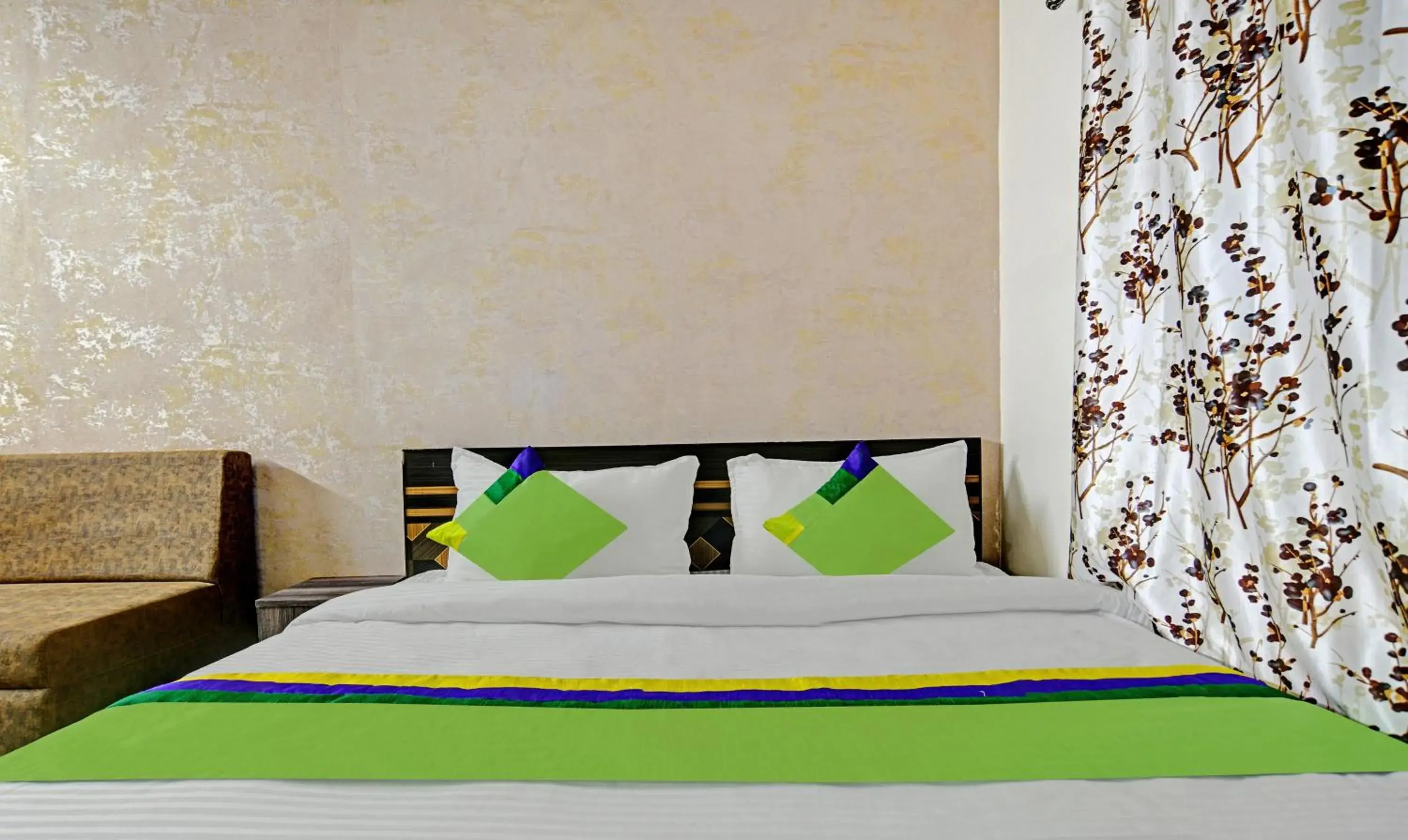 Bedroom in Treebo Alankar Hoshangabad Road Bedroom in Treebo Alankar Hoshangabad Road