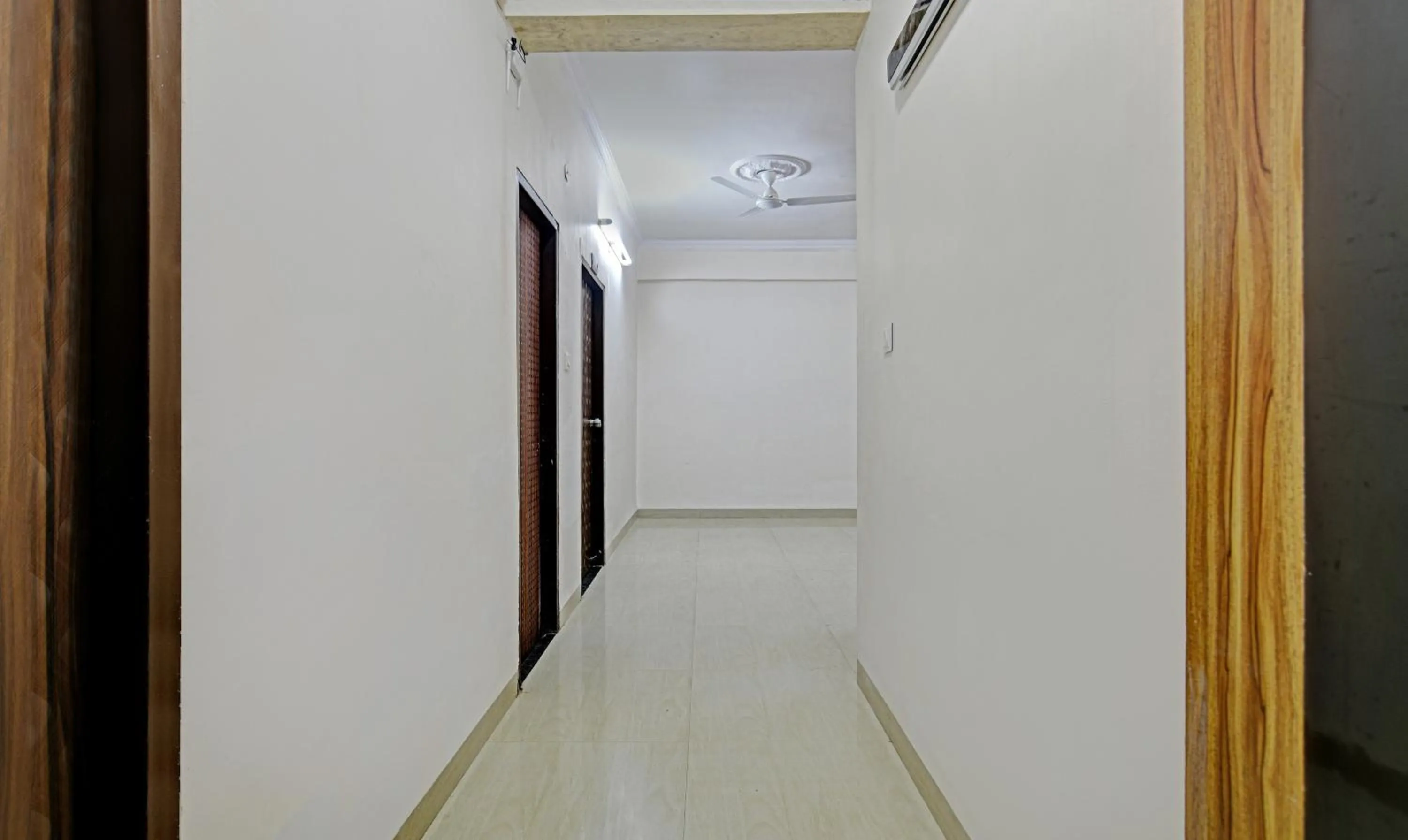 Lobby or reception in Treebo Alankar Hoshangabad Road