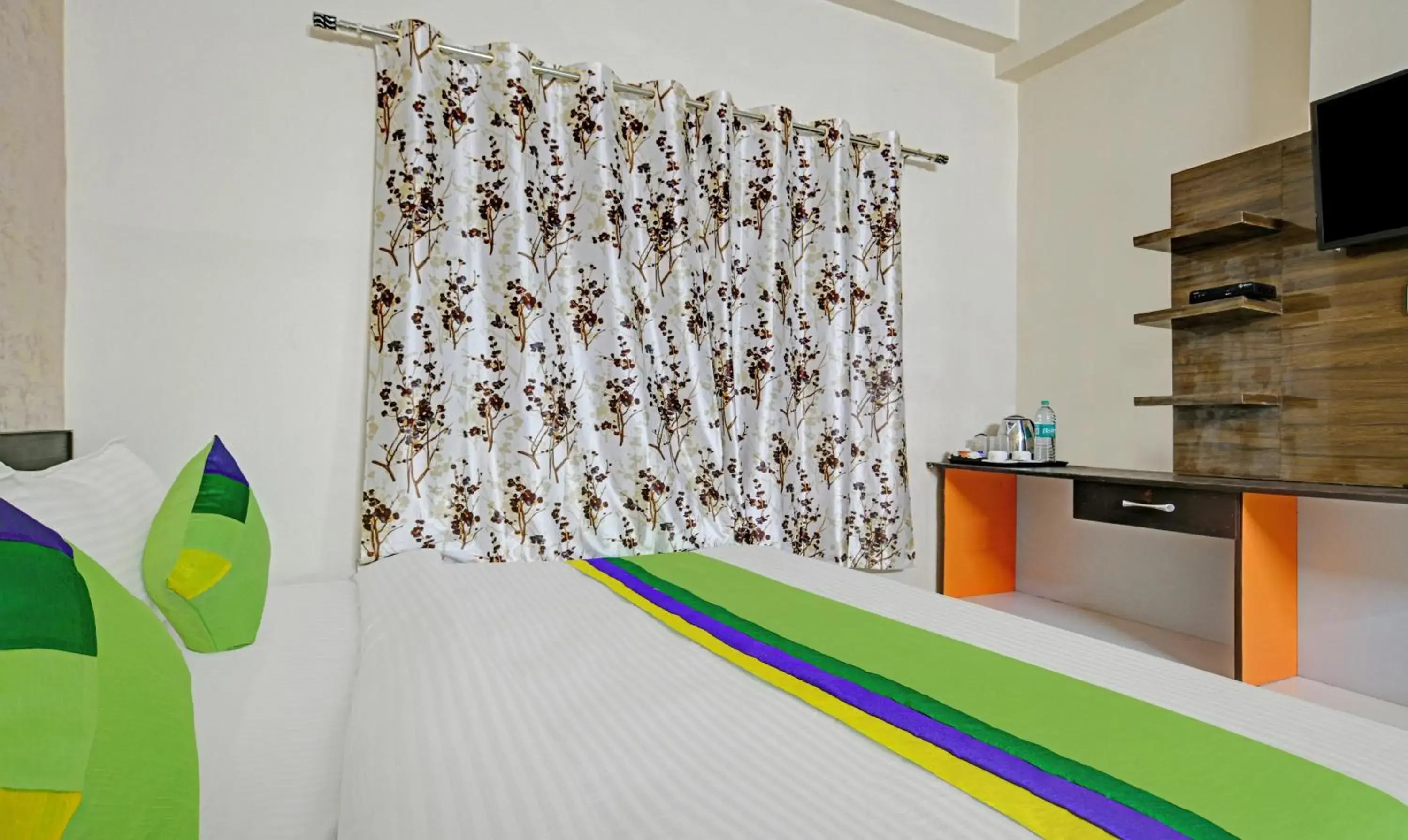 Bedroom in Treebo Alankar Hoshangabad Road Bedroom in Treebo Alankar Hoshangabad Road