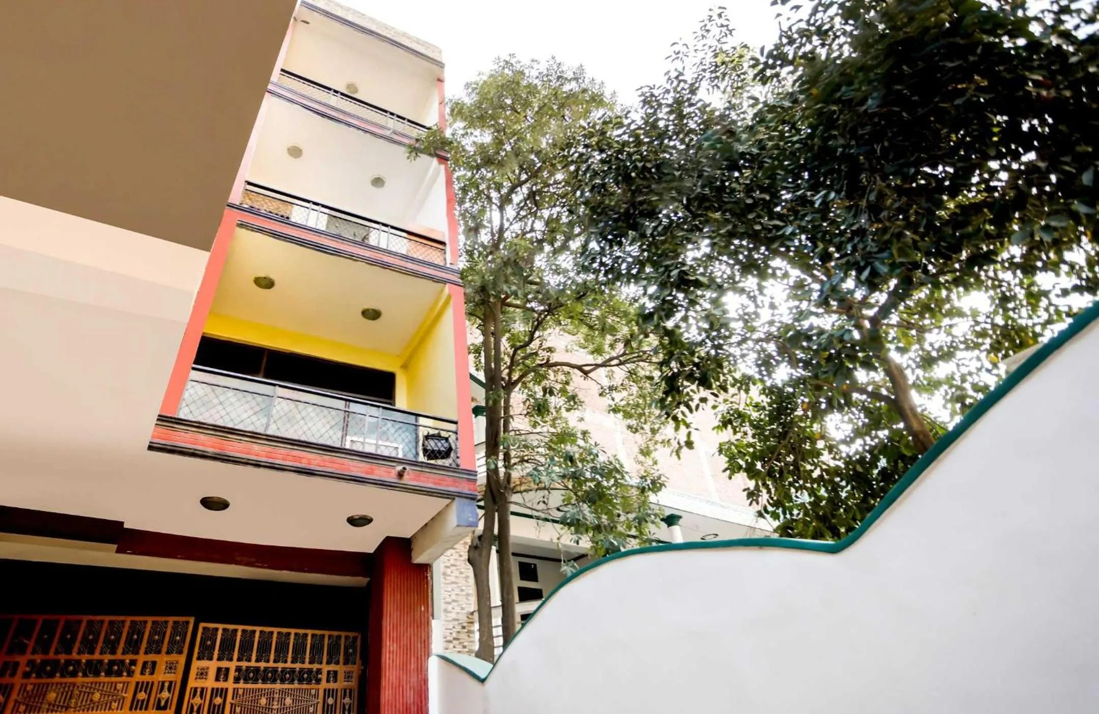 Facade/entrance in SPOT ON Hotel Harry's 1 Near Select Citywalk Mall