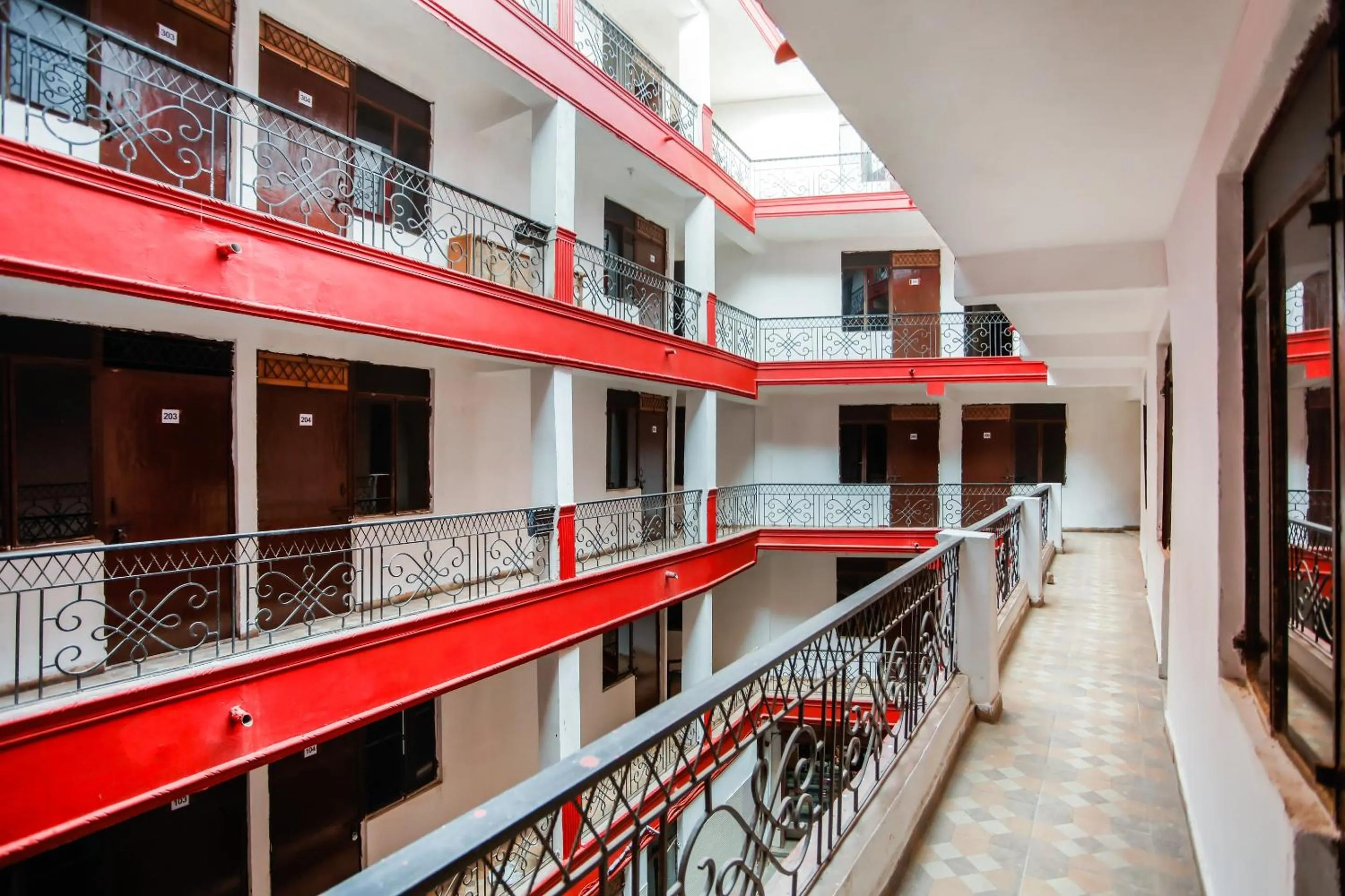 Lobby or reception in SPOT ON Hotel Harry's 1 Near Select Citywalk Mall