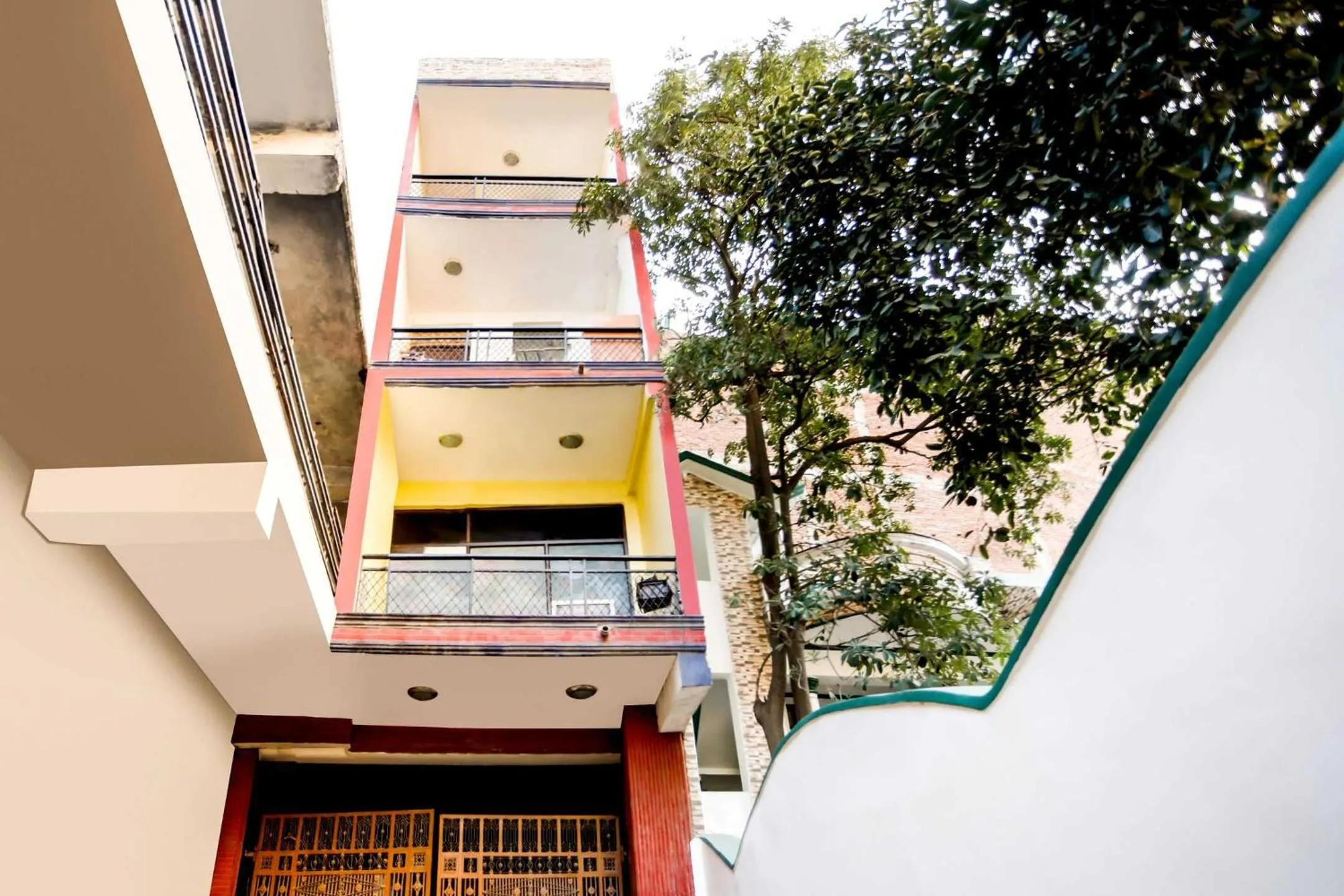 Facade/entrance in SPOT ON Hotel Harry's 1 Near Select Citywalk Mall