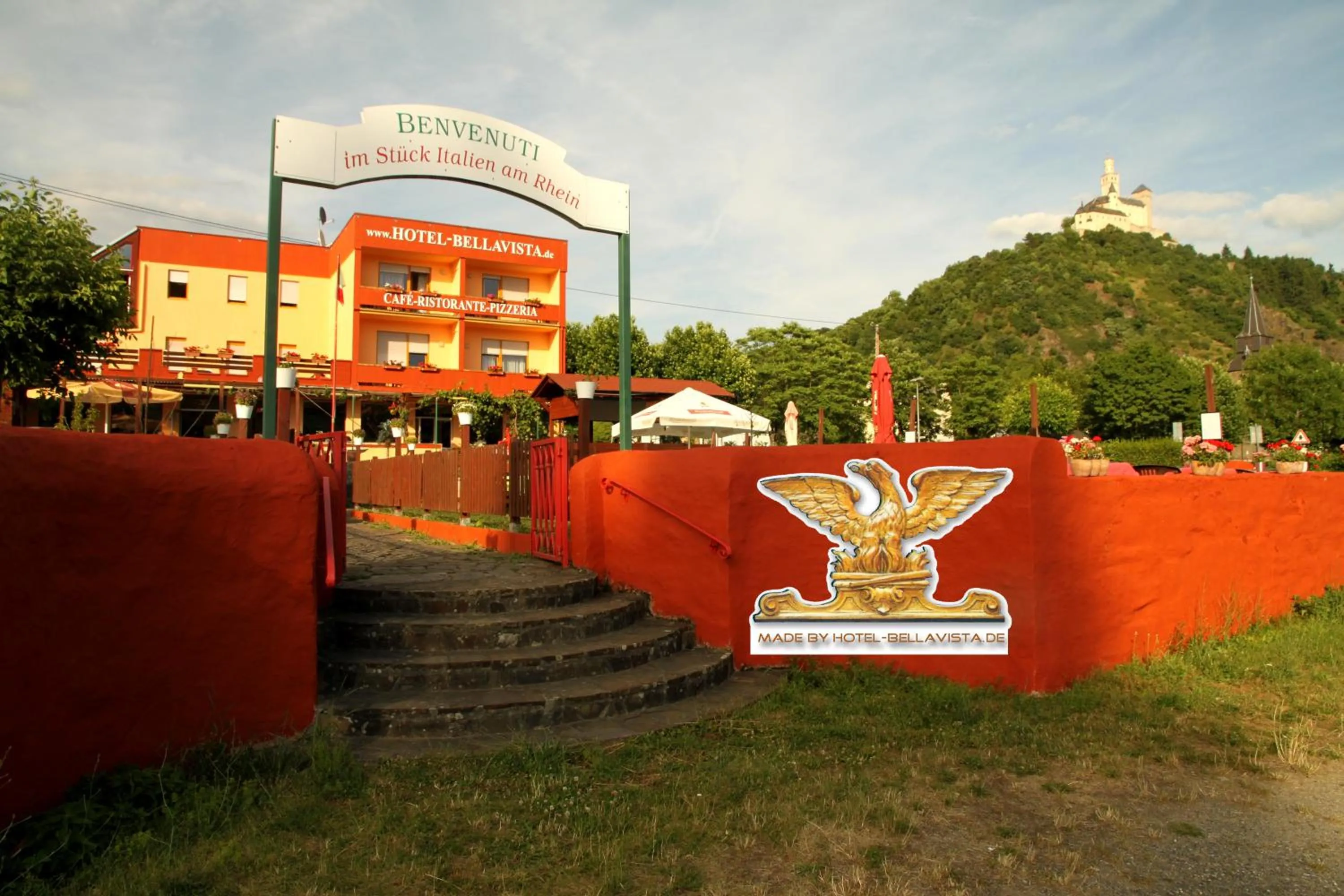 Property building in Rheinhotel Bellavista