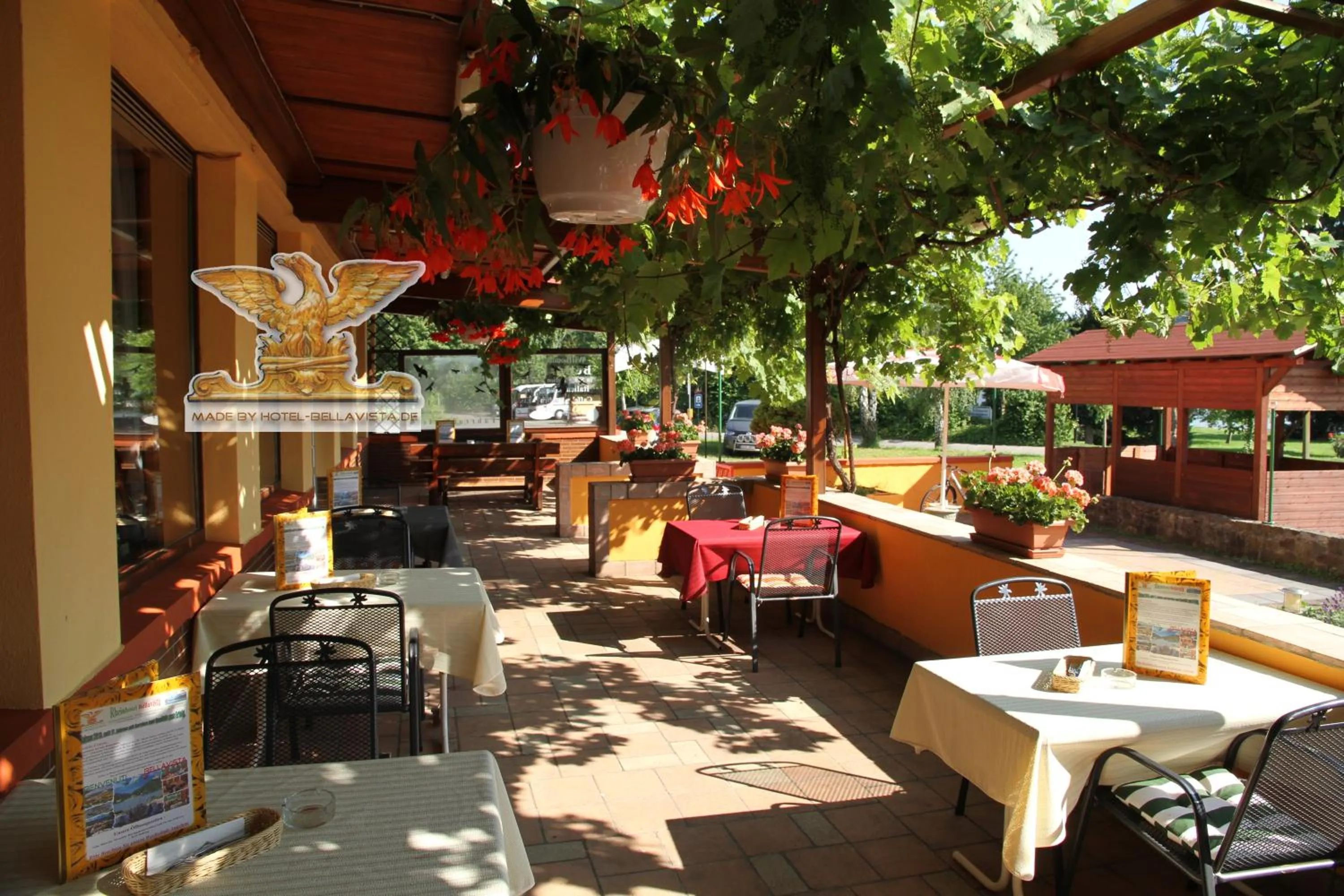 Restaurant/places to eat in Rheinhotel Bellavista