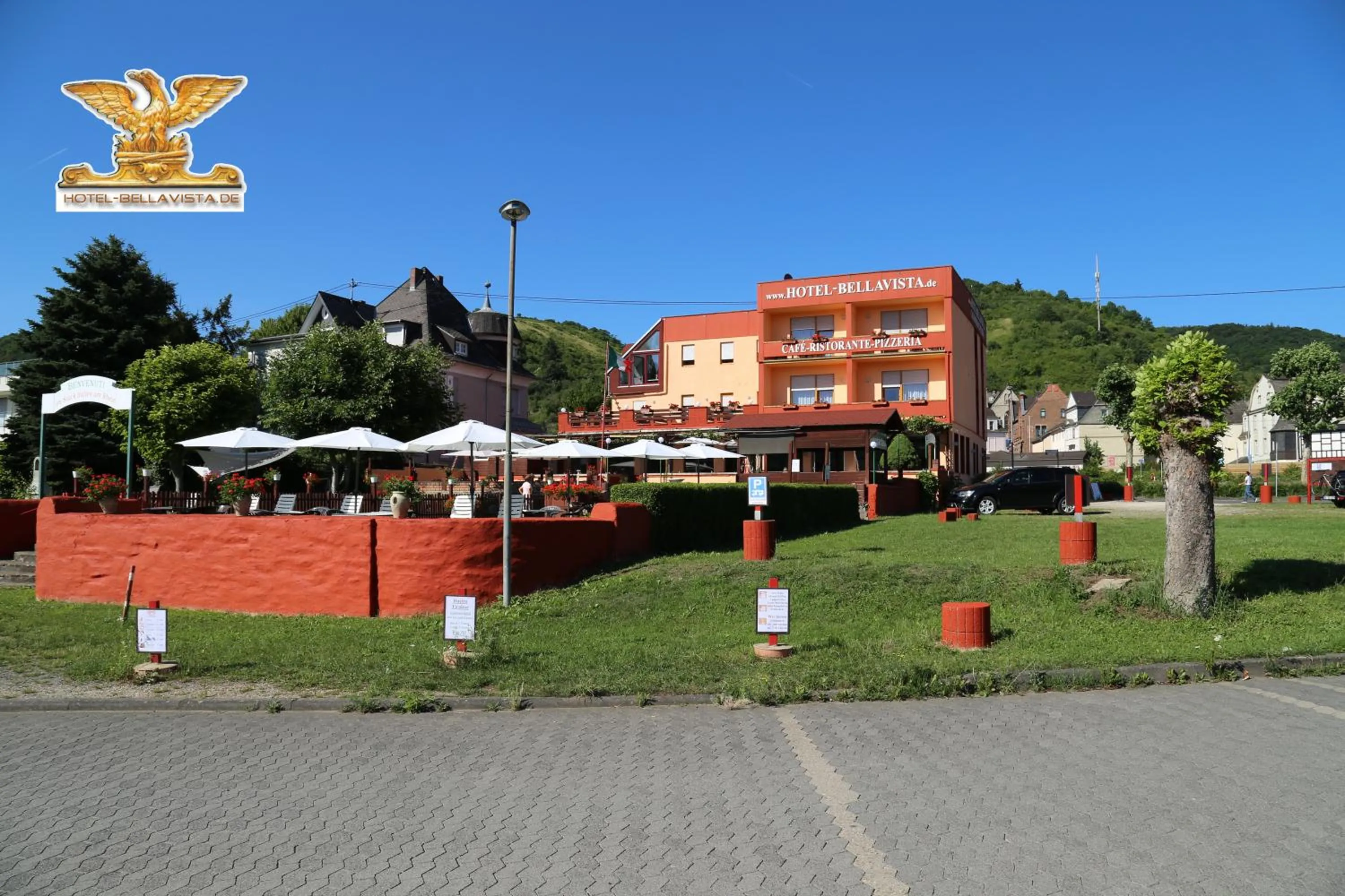 Facade/entrance in Rheinhotel Bellavista