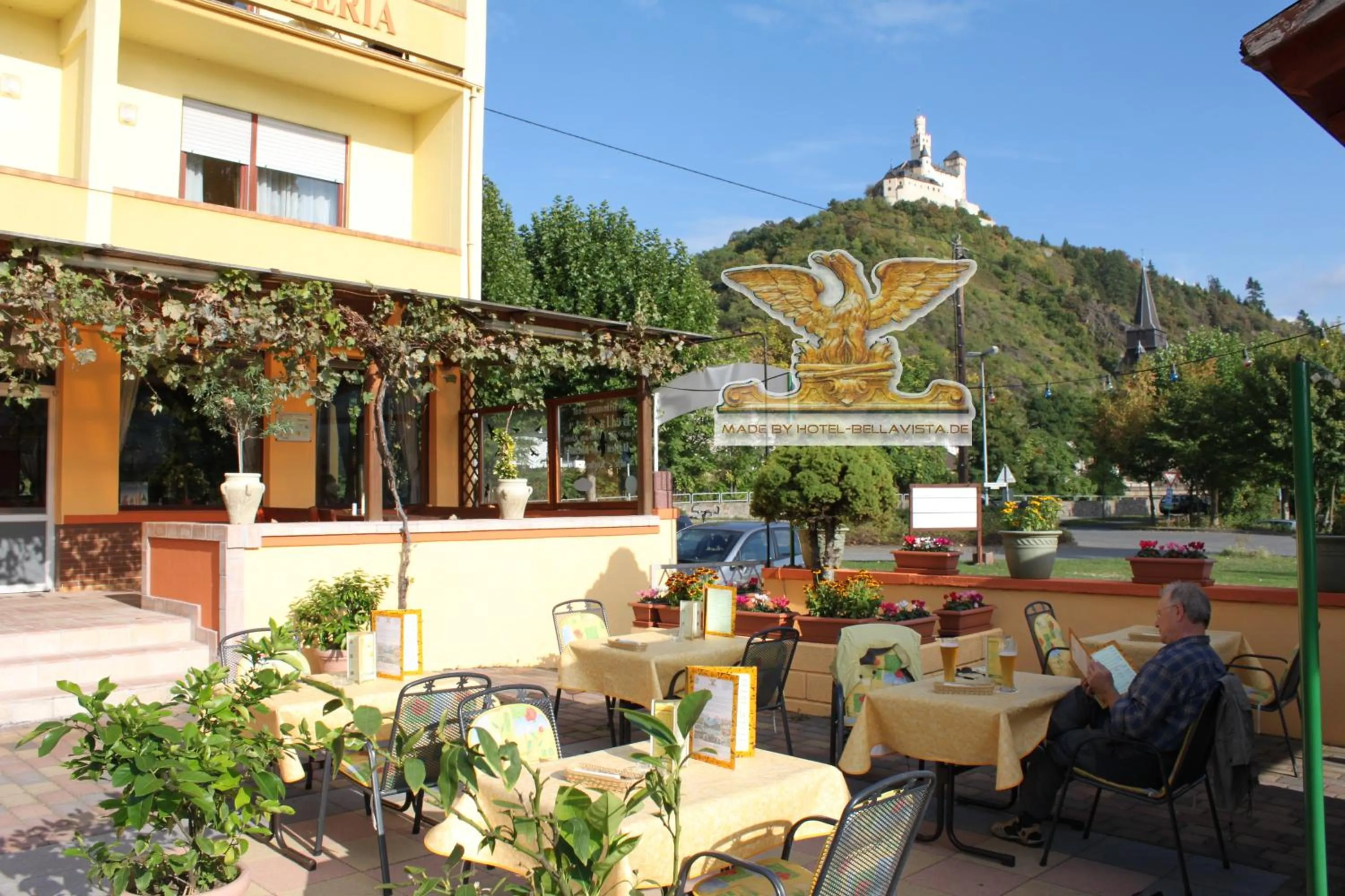 Facade/entrance in Rheinhotel Bellavista