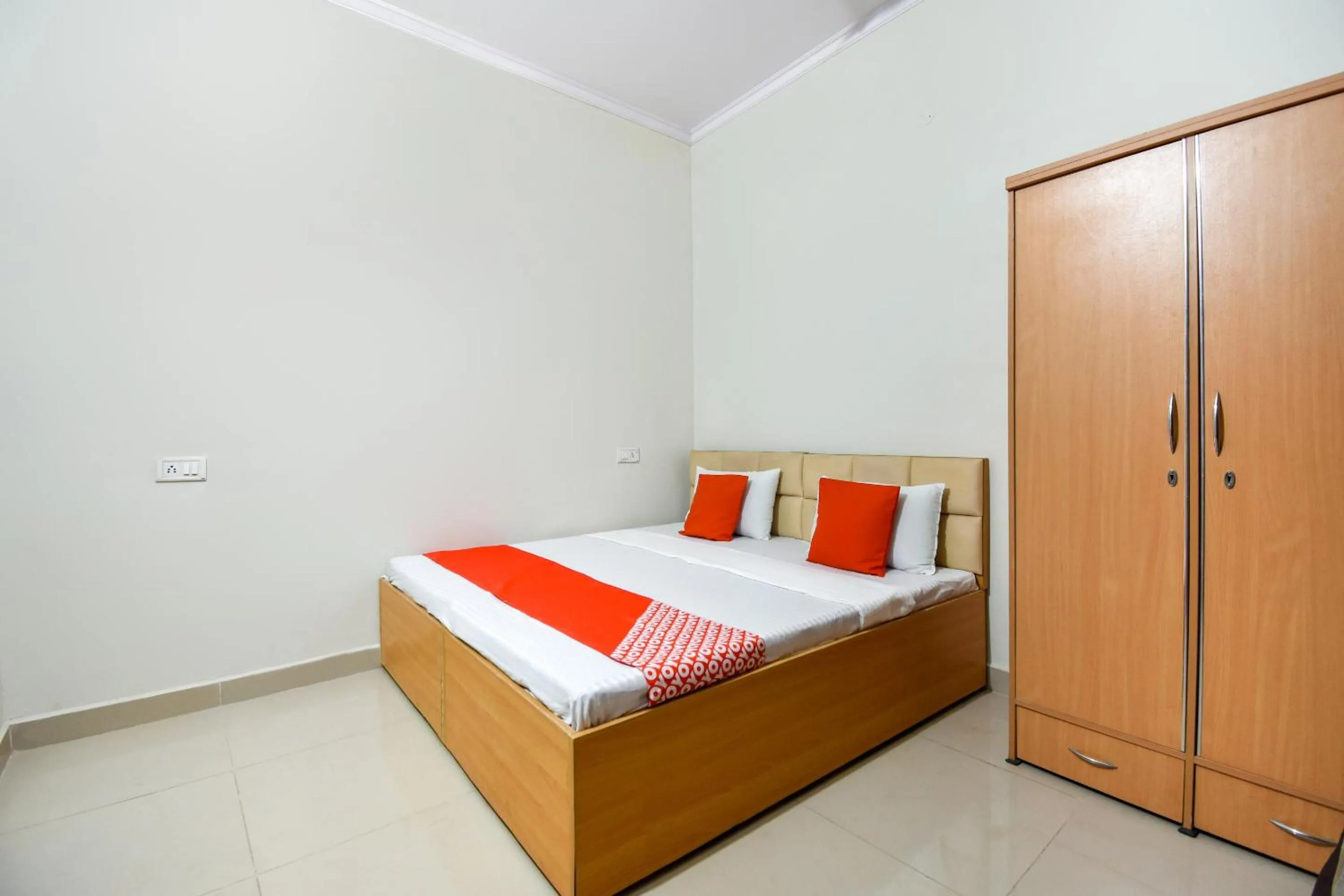 Bedroom, Bed in Hotel O Sabtera Homes