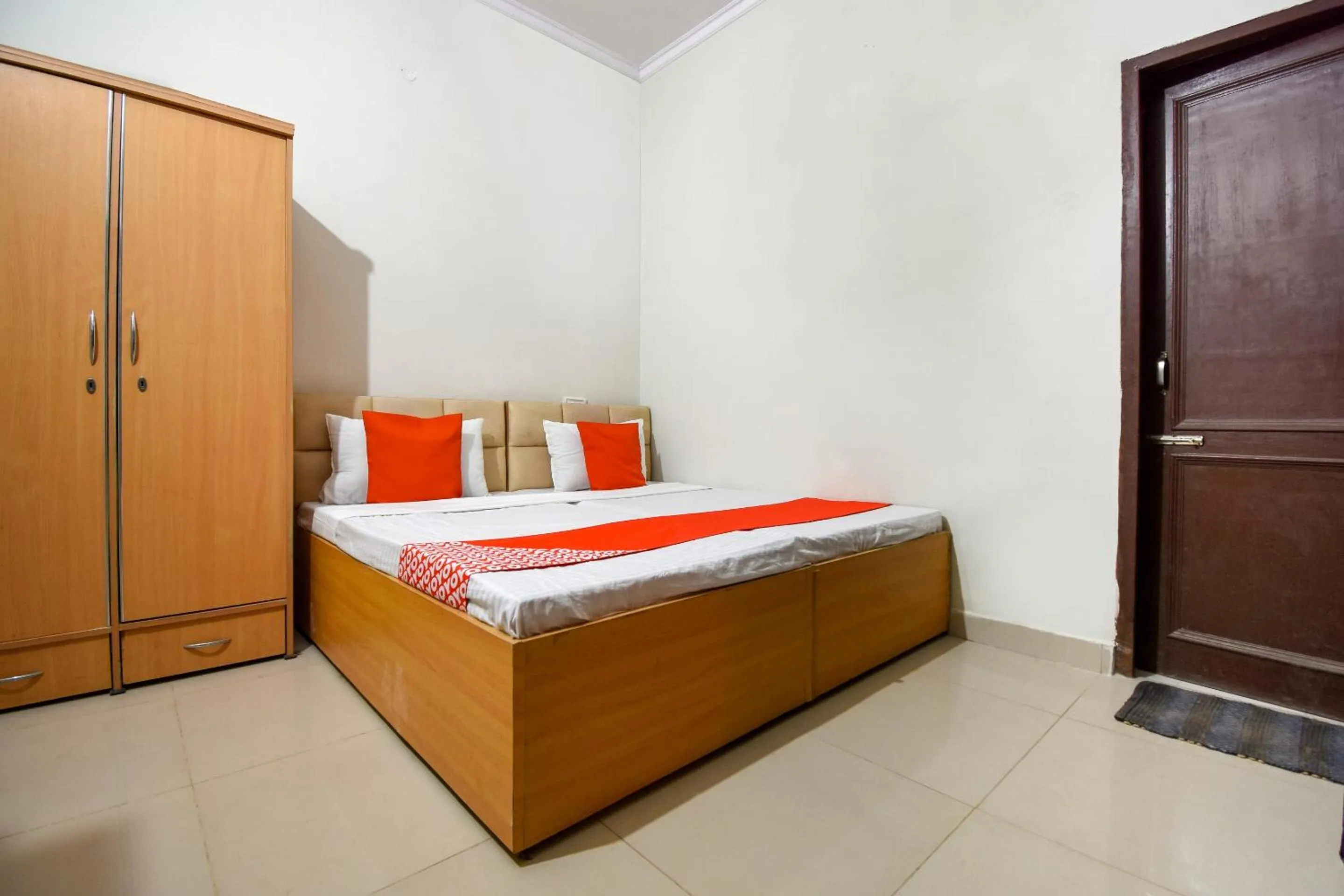 Bedroom, Bed in Hotel O Sabtera Homes