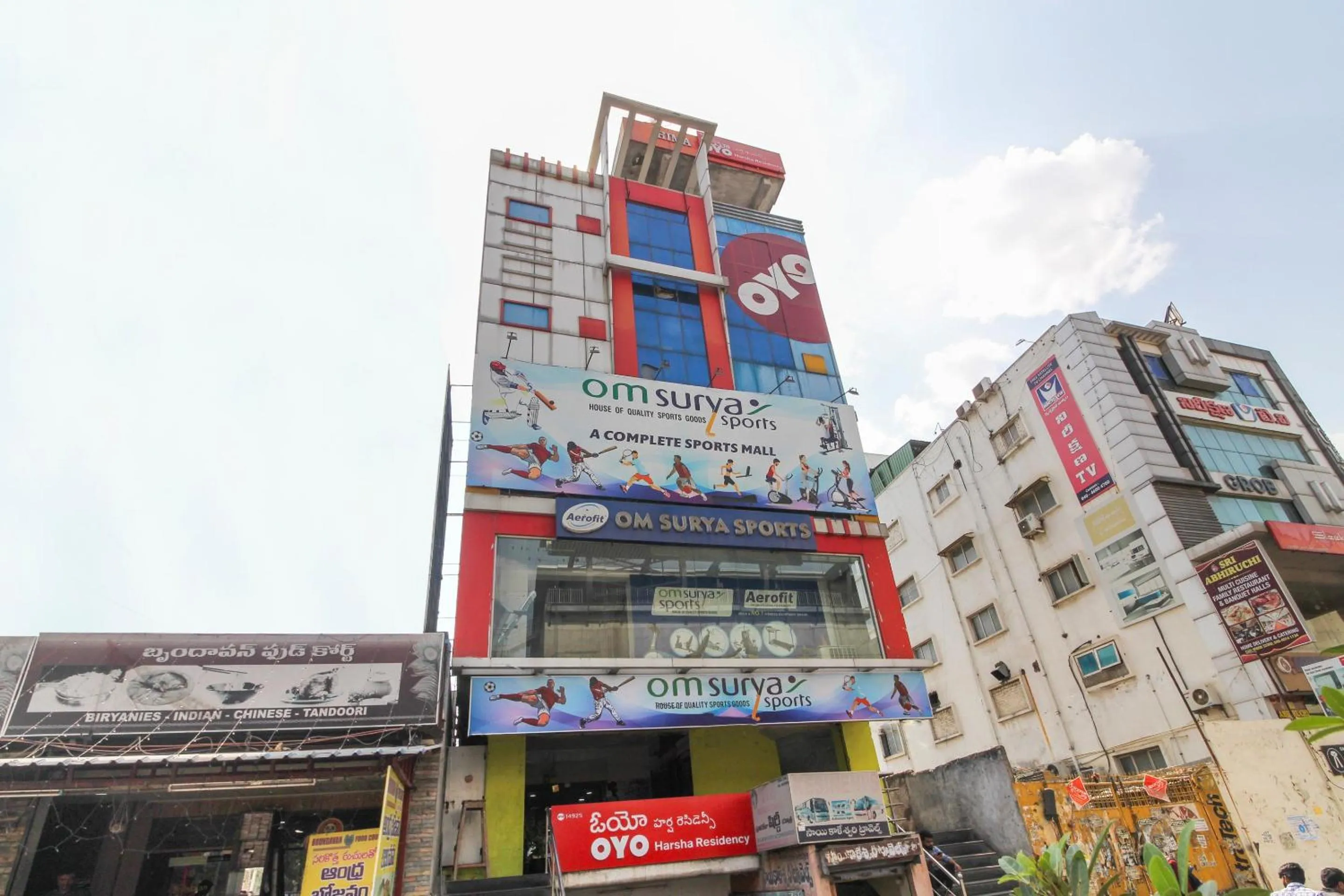 Facade/entrance in Hotel O Sri Harsha Residency Near JNTU Metro