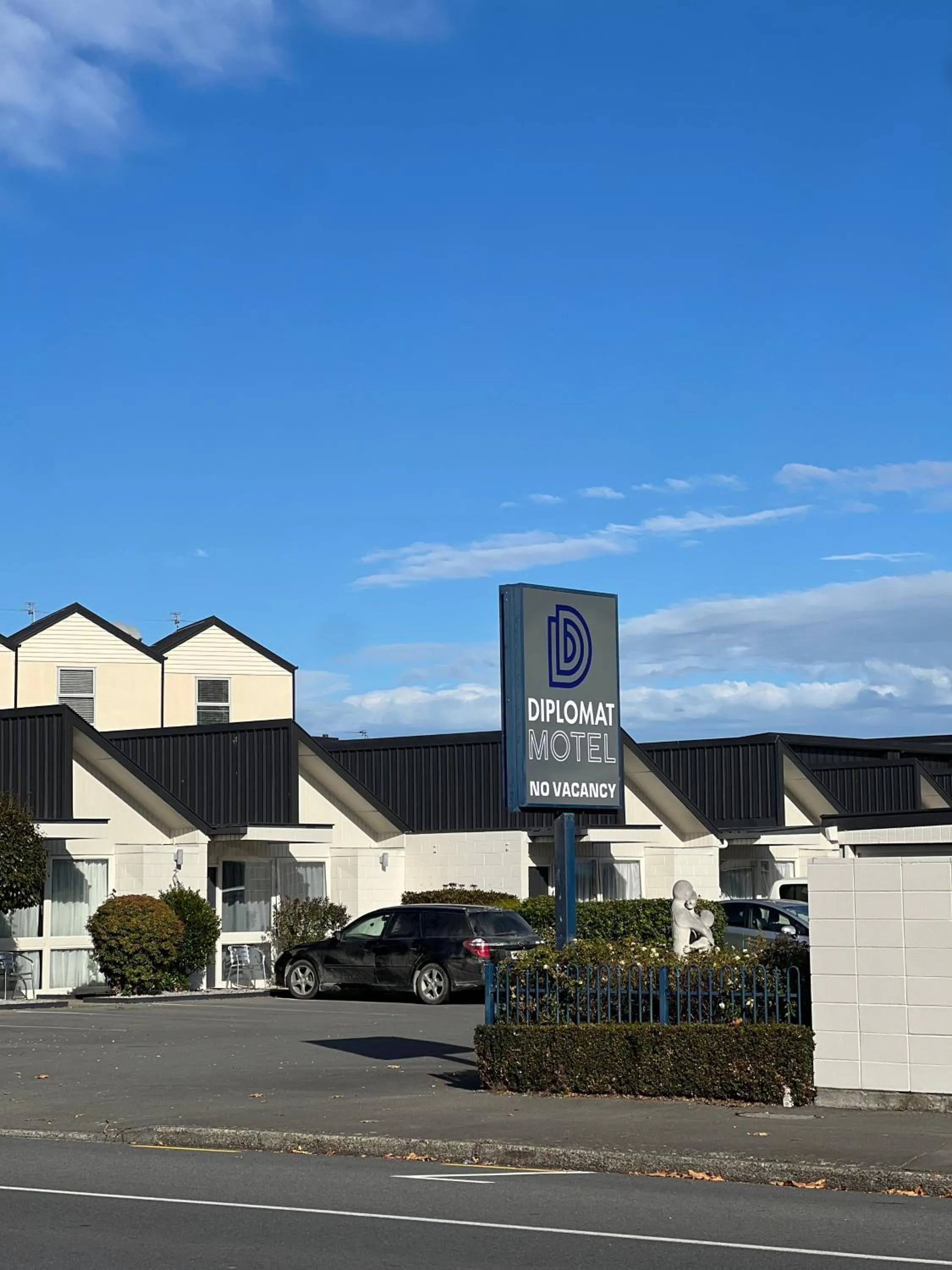 Property building in Diplomat Motel