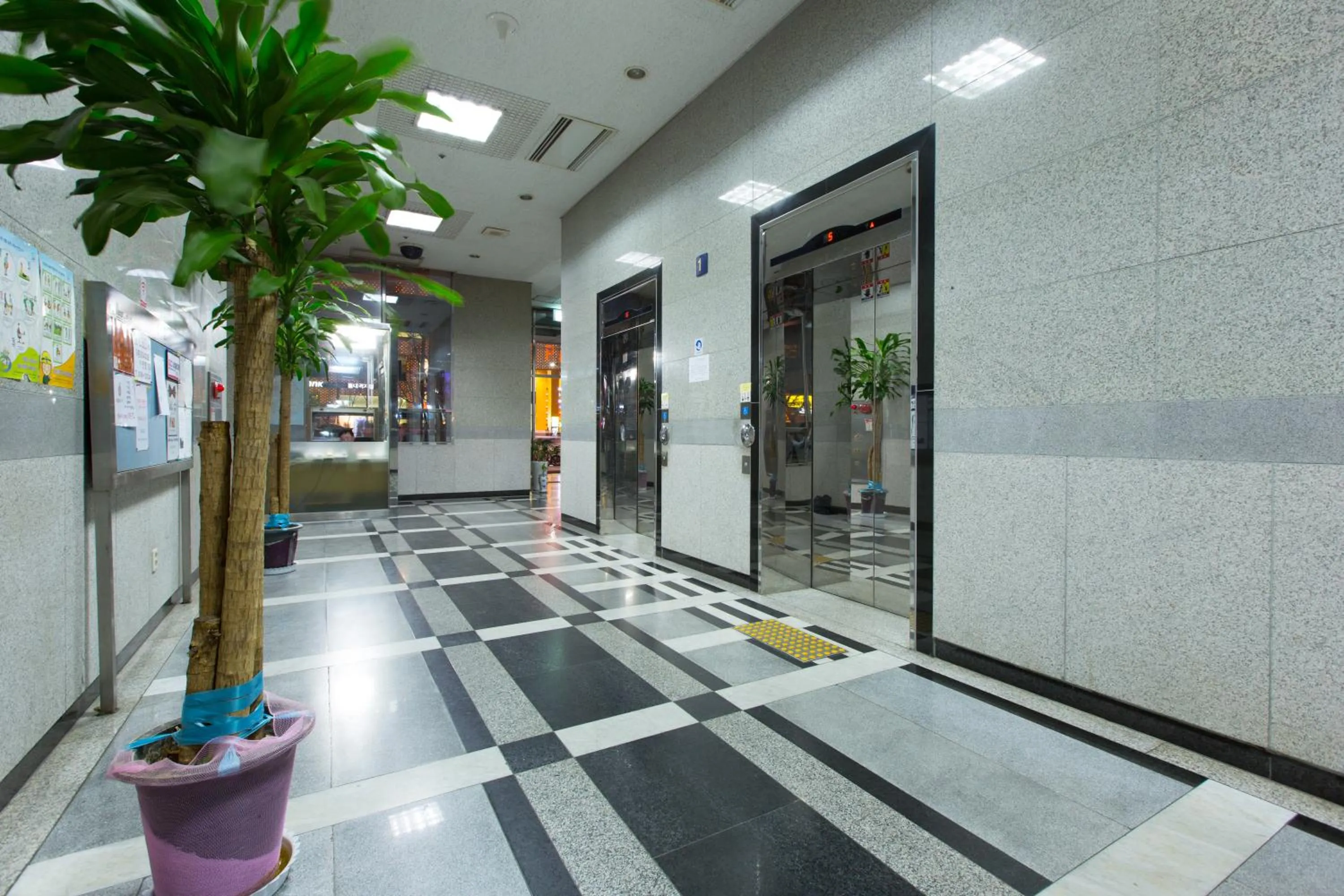 Lobby or reception in SHseoul