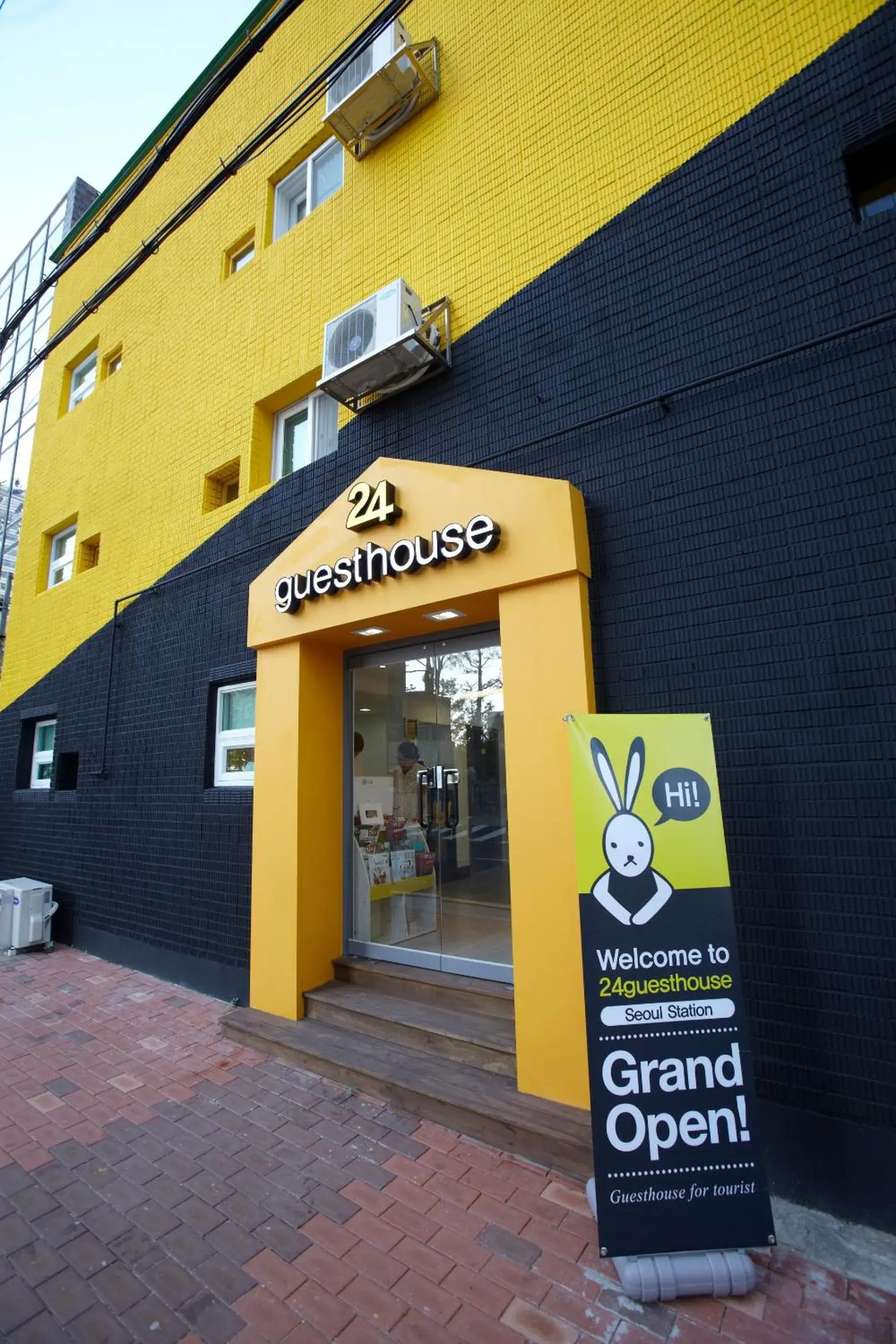 Facade/entrance in 24 Guesthouse Seoul Station Facade/entrance in 24 Guesthouse Seoul Station