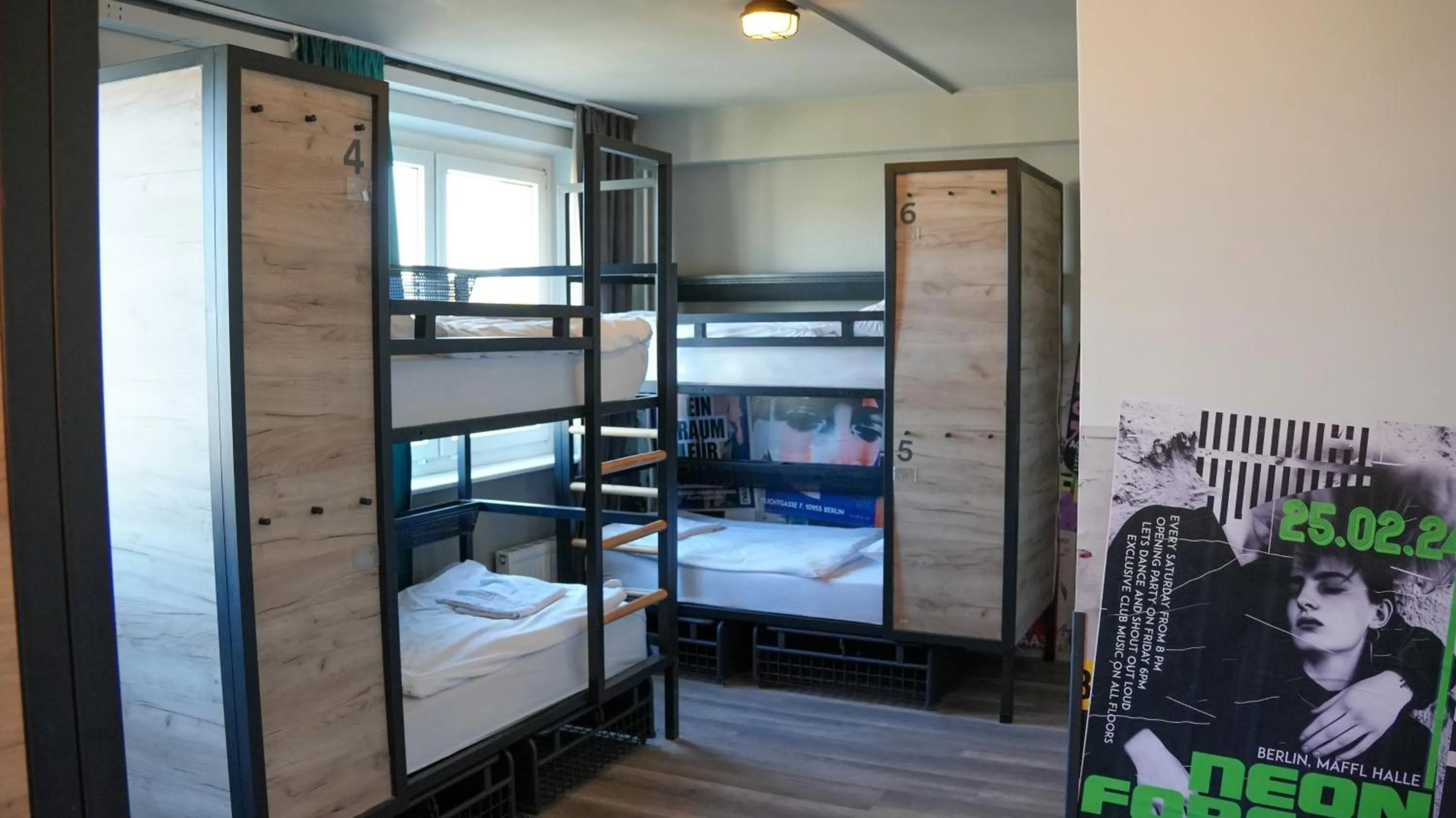 bunk bed, Bed in a&o Berlin Mitte