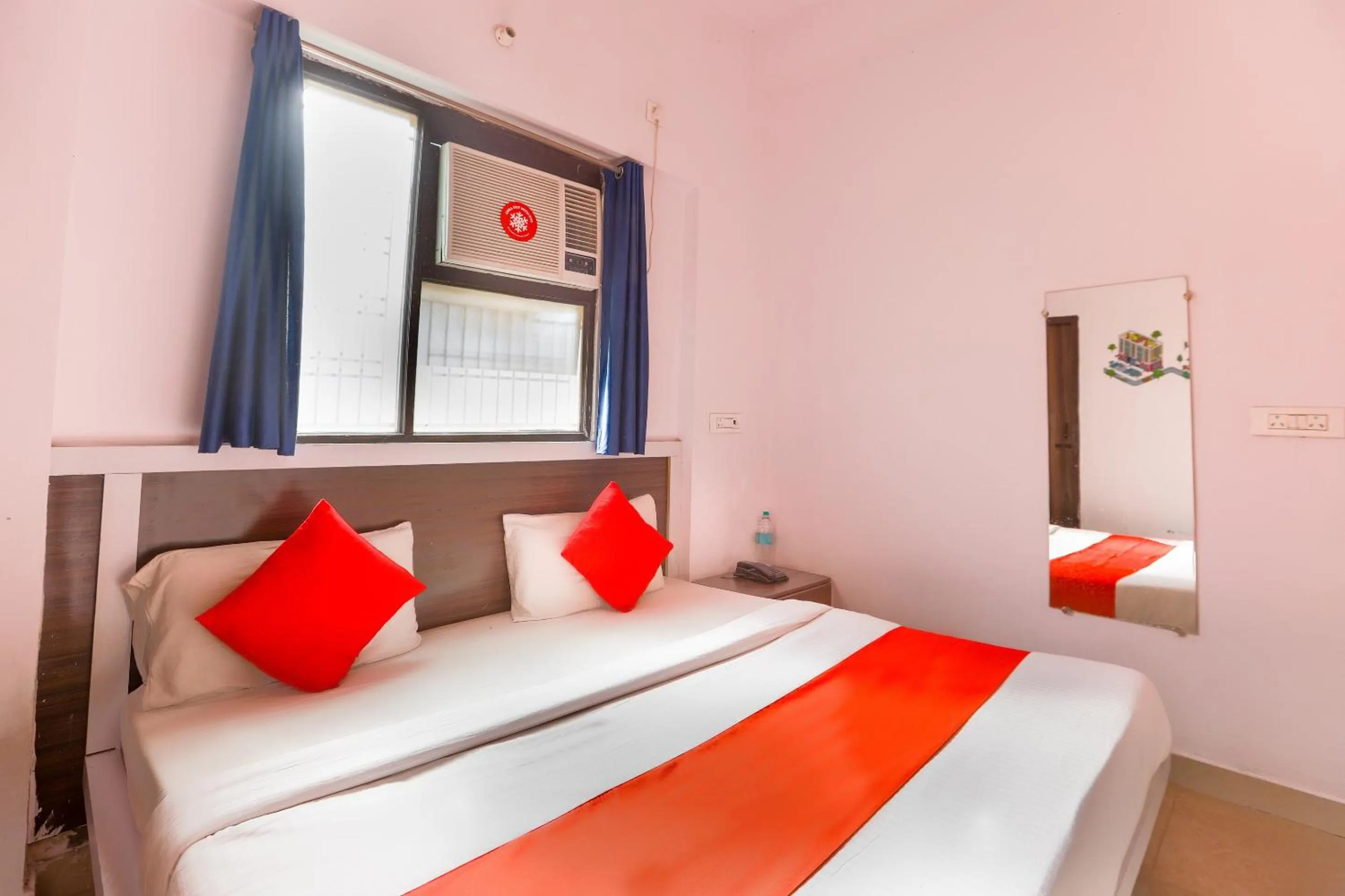 Bedroom in Hotel O Noida Villa