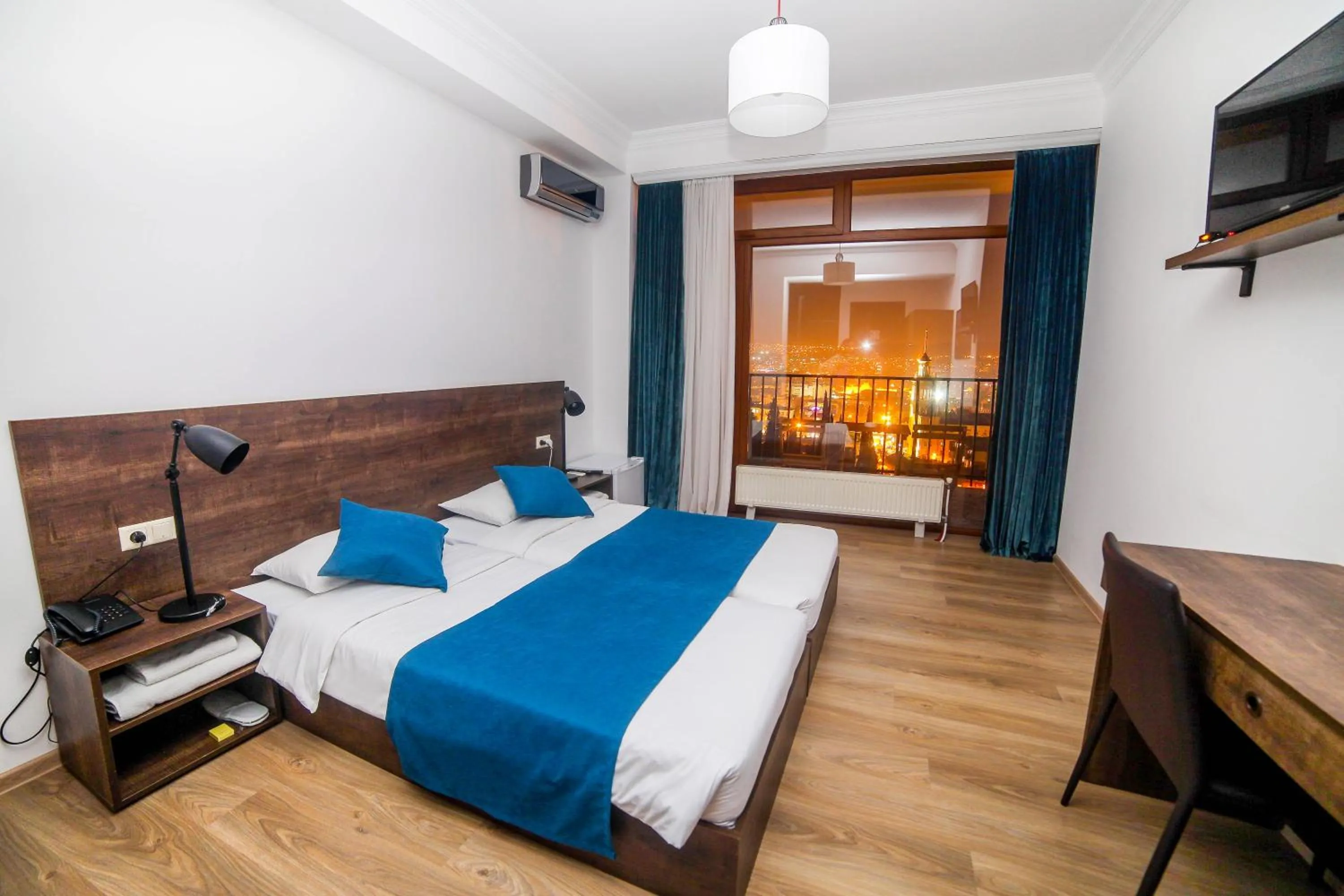 Bed in Tbilisi View Hotel