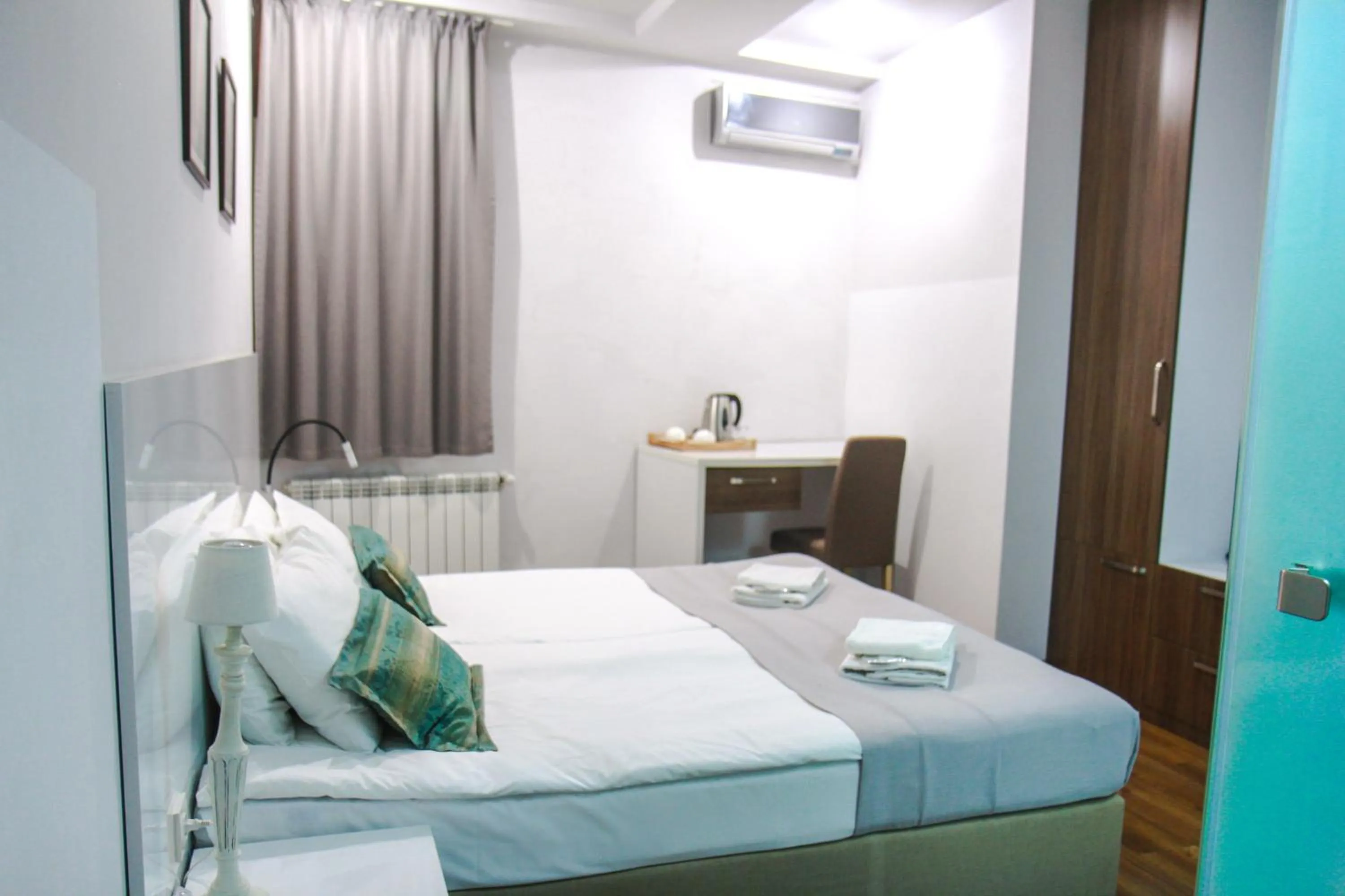 Bed in Tbilisi View Hotel