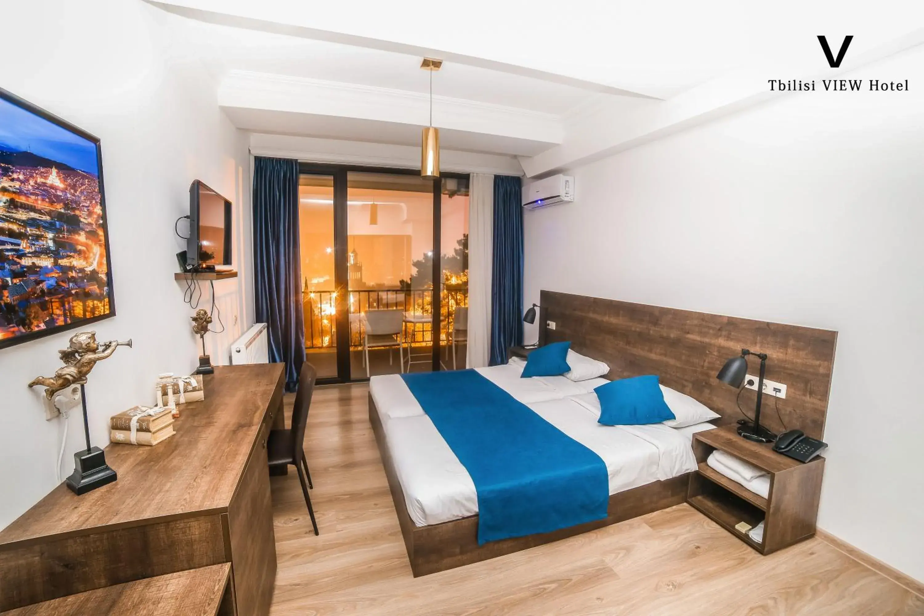 Twin Room with Balcony in Tbilisi View Hotel Twin Room with Balcony in Tbilisi View Hotel