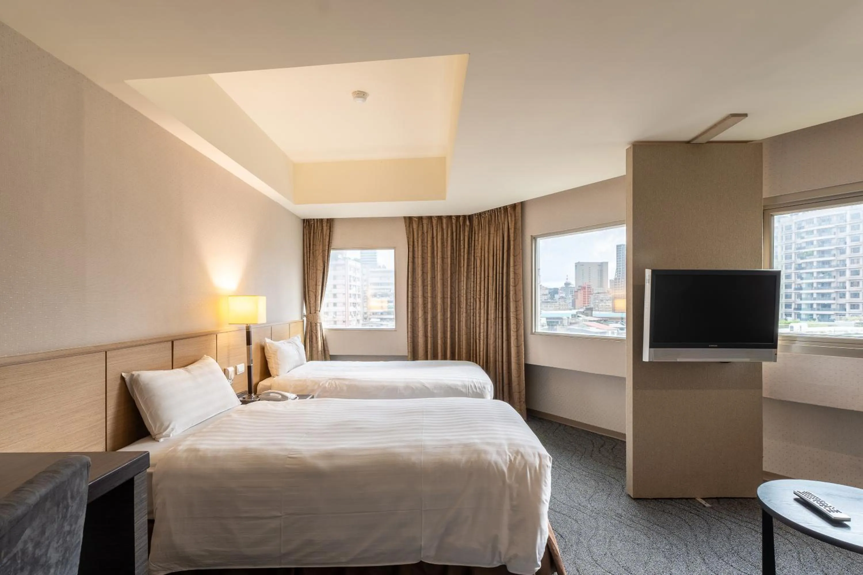 Bed in Guide Hotel Taipei Chongqing