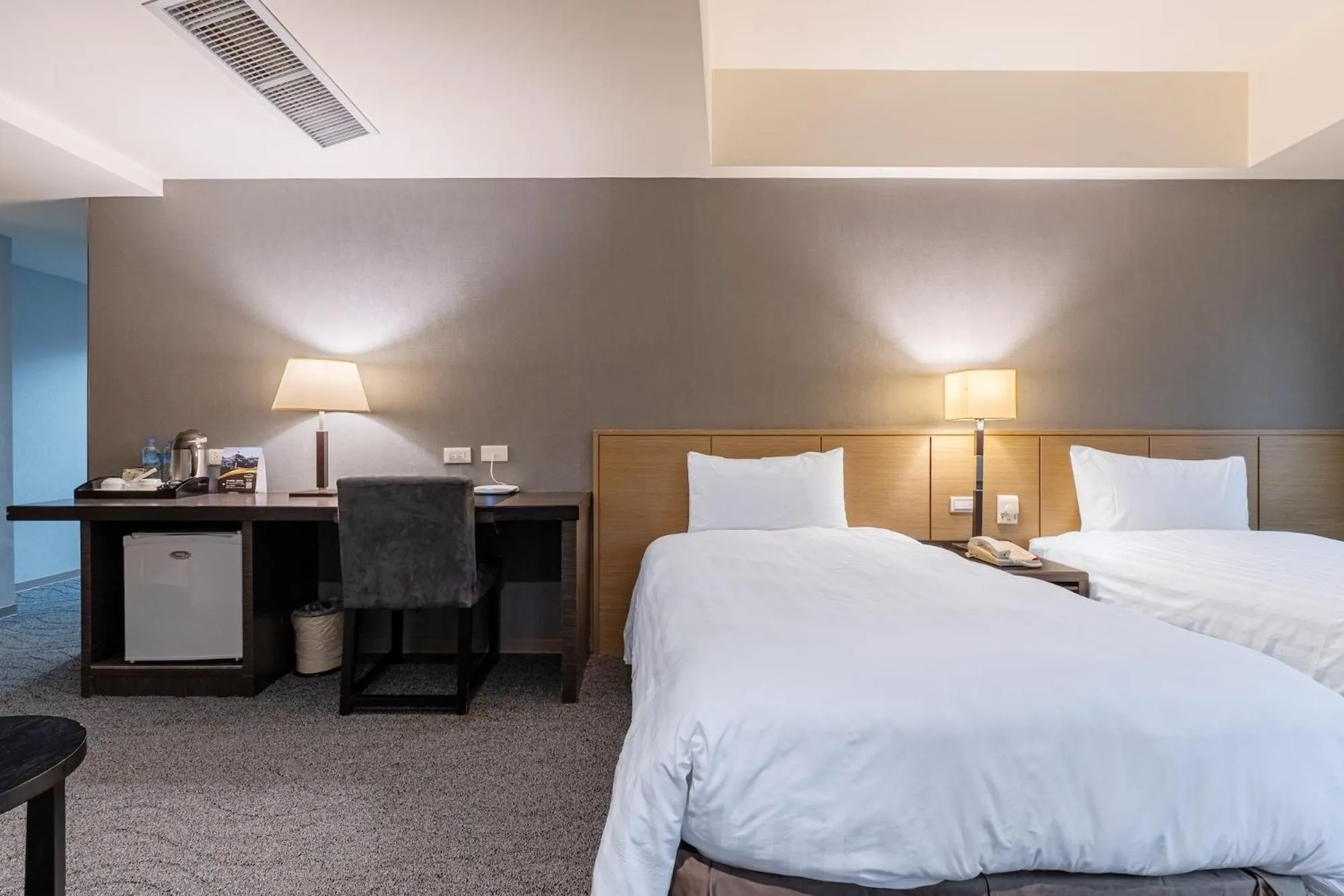 bunk bed, Bed in Guide Hotel Taipei Chongqing