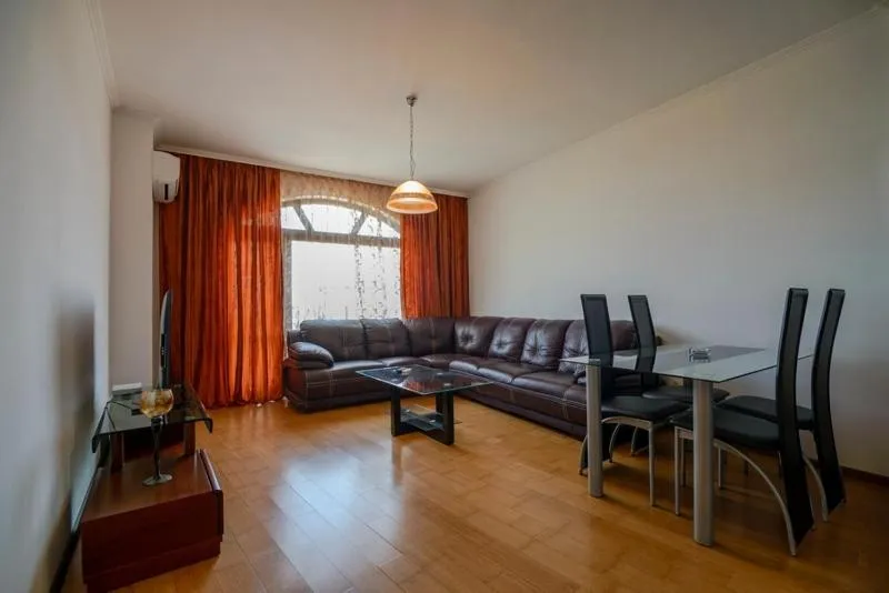 Purple Star Apartments