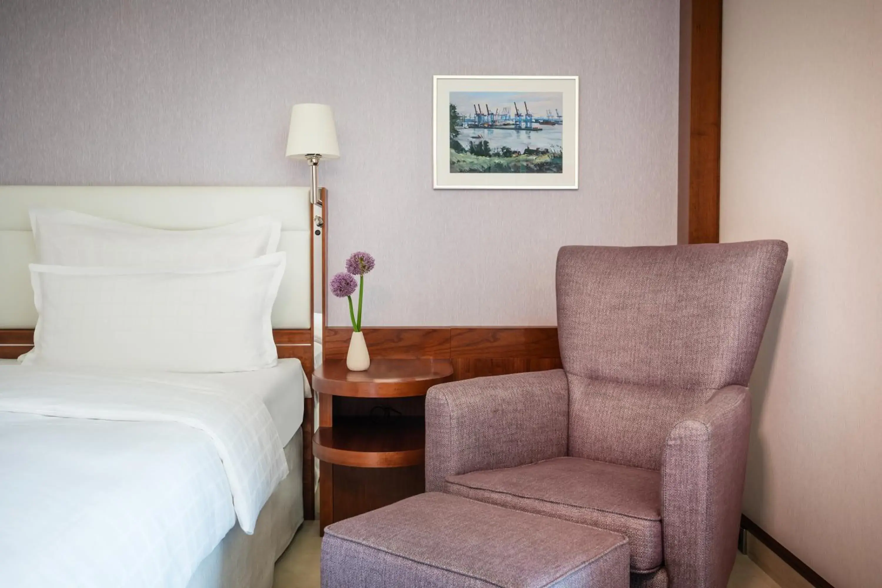 Bed in GRAND ELYSEE Hamburg Bed in GRAND ELYSEE Hamburg