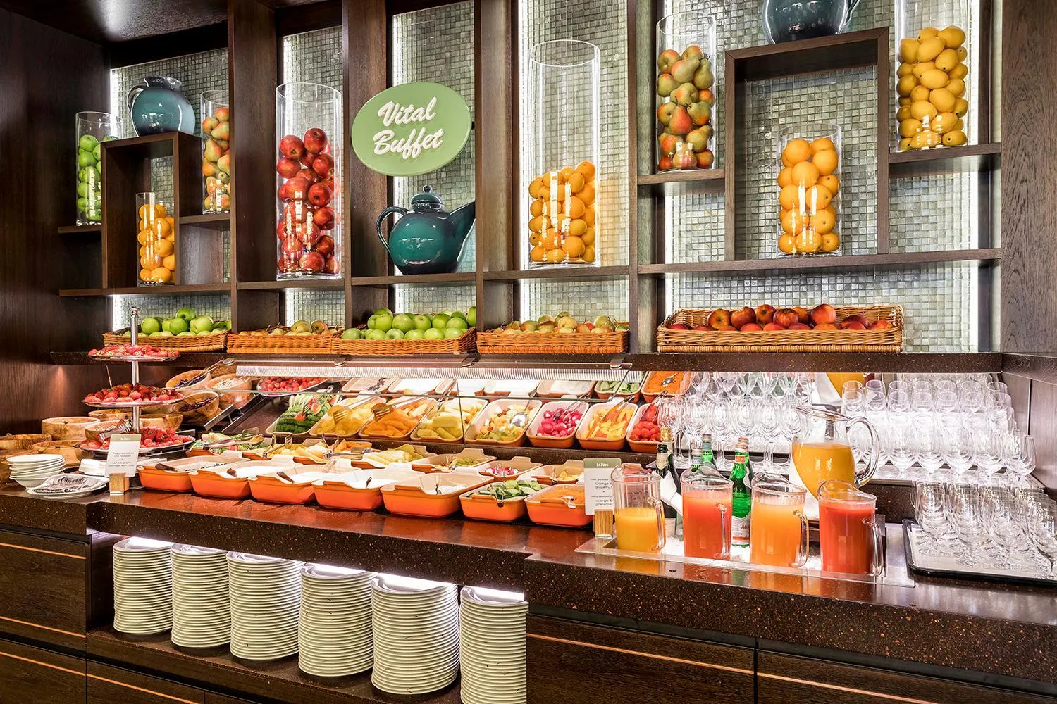 Restaurant/places to eat in GRAND ELYSEE Hamburg