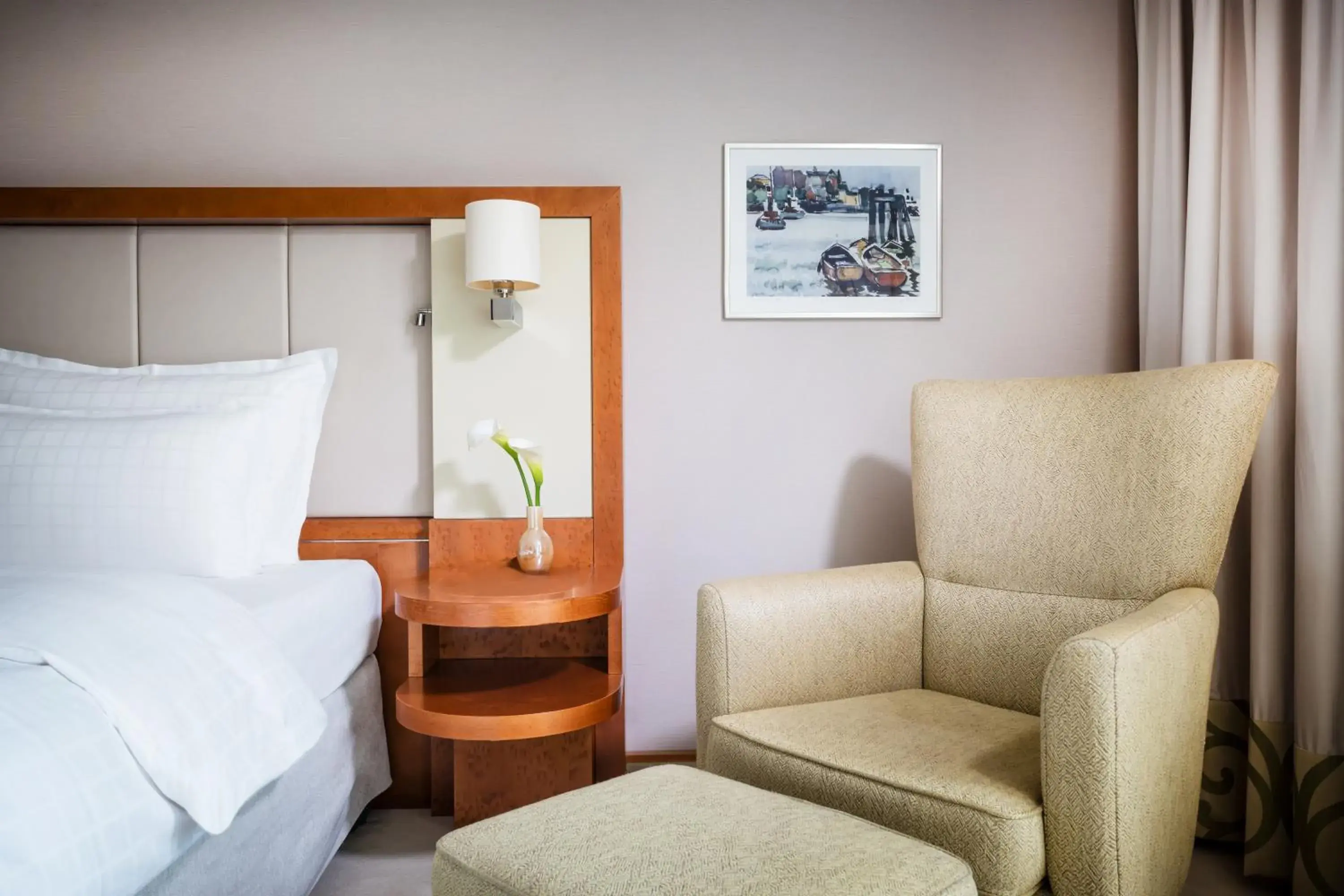 Bed in GRAND ELYSEE Hamburg Bed in GRAND ELYSEE Hamburg