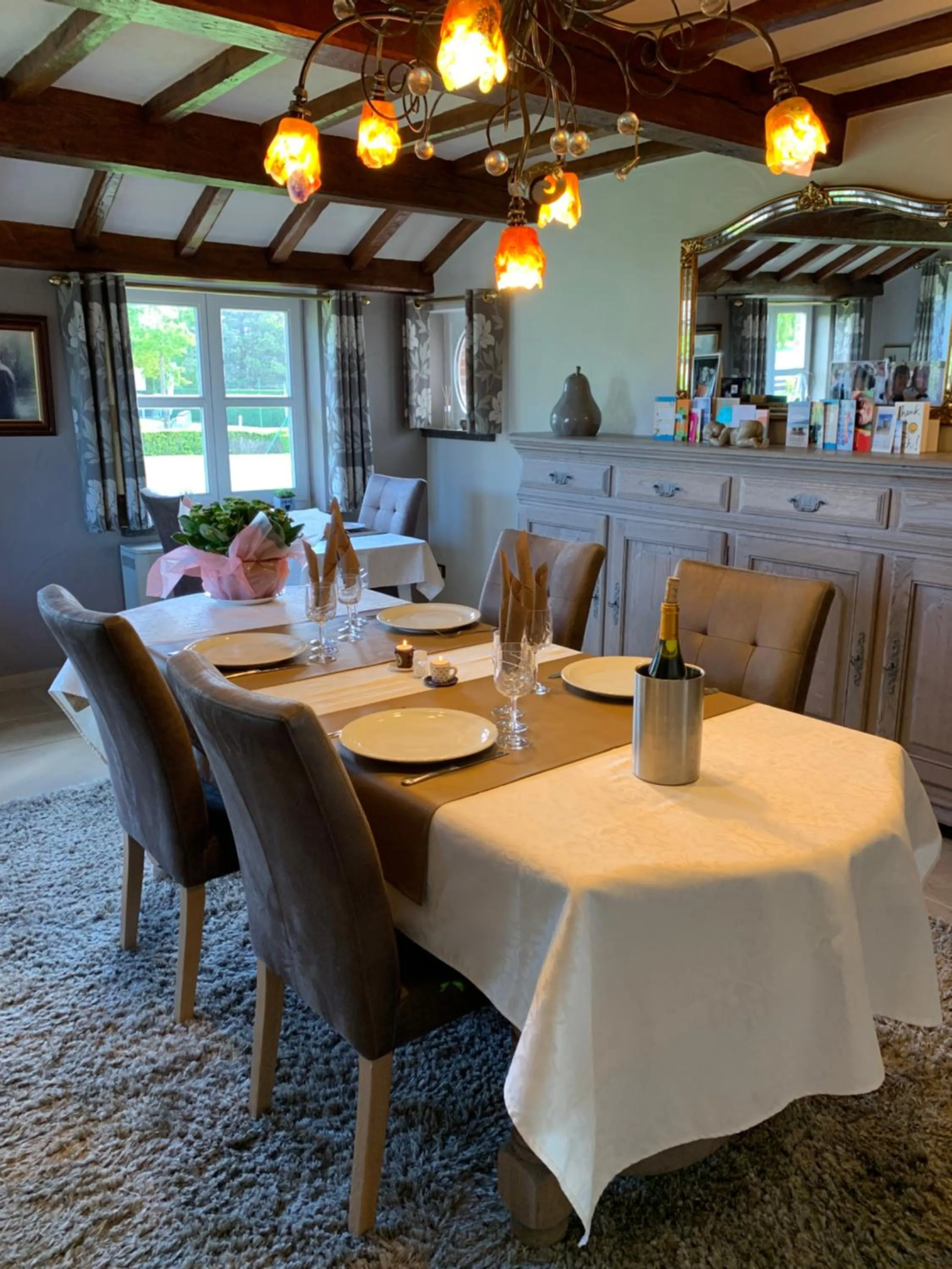 Restaurant/places to eat in B&B Decoster