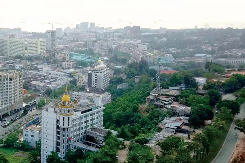 Property building in King's Hotel Nagoya Batam