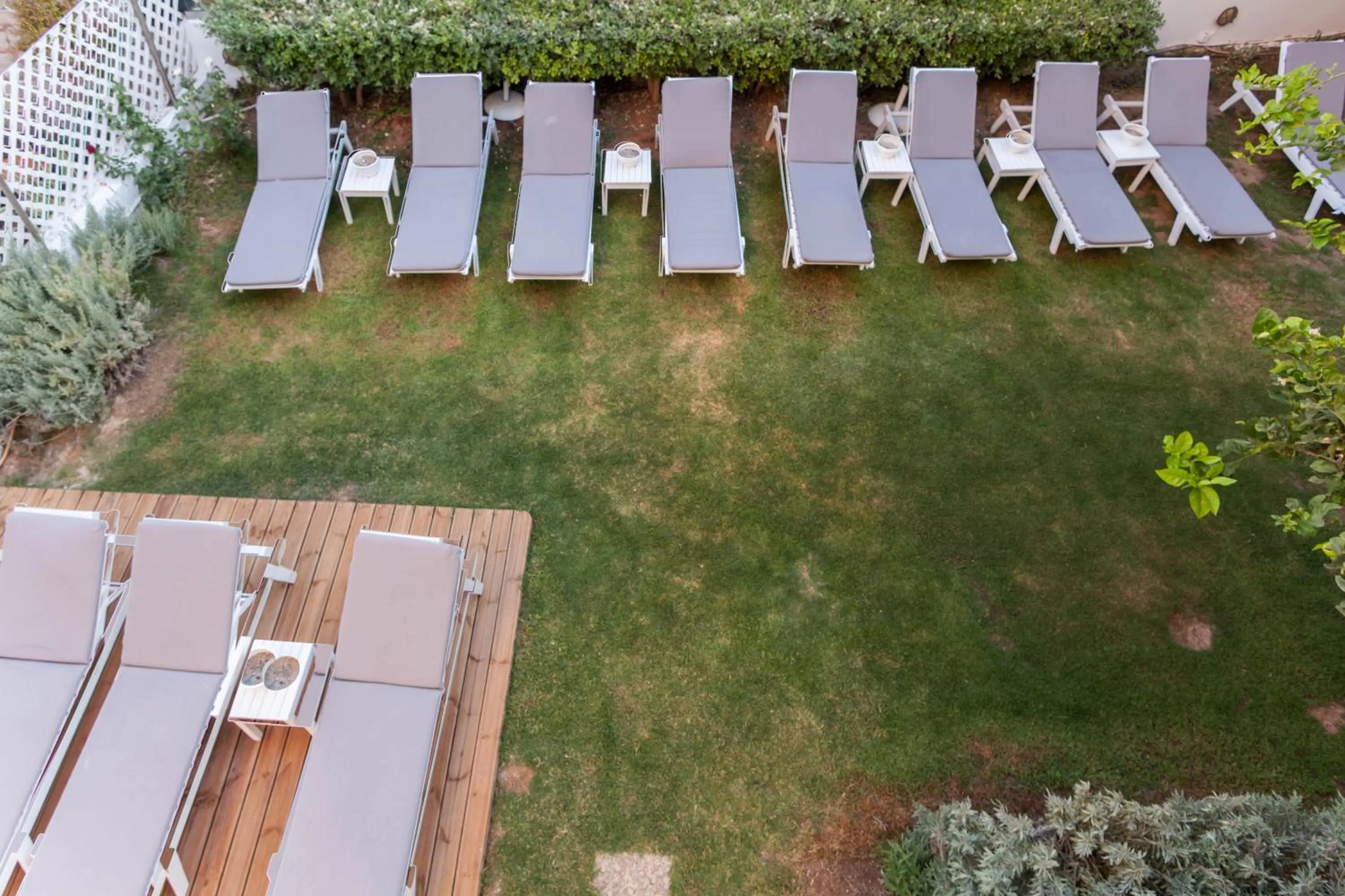 Garden in Fedra Boutique Apartments