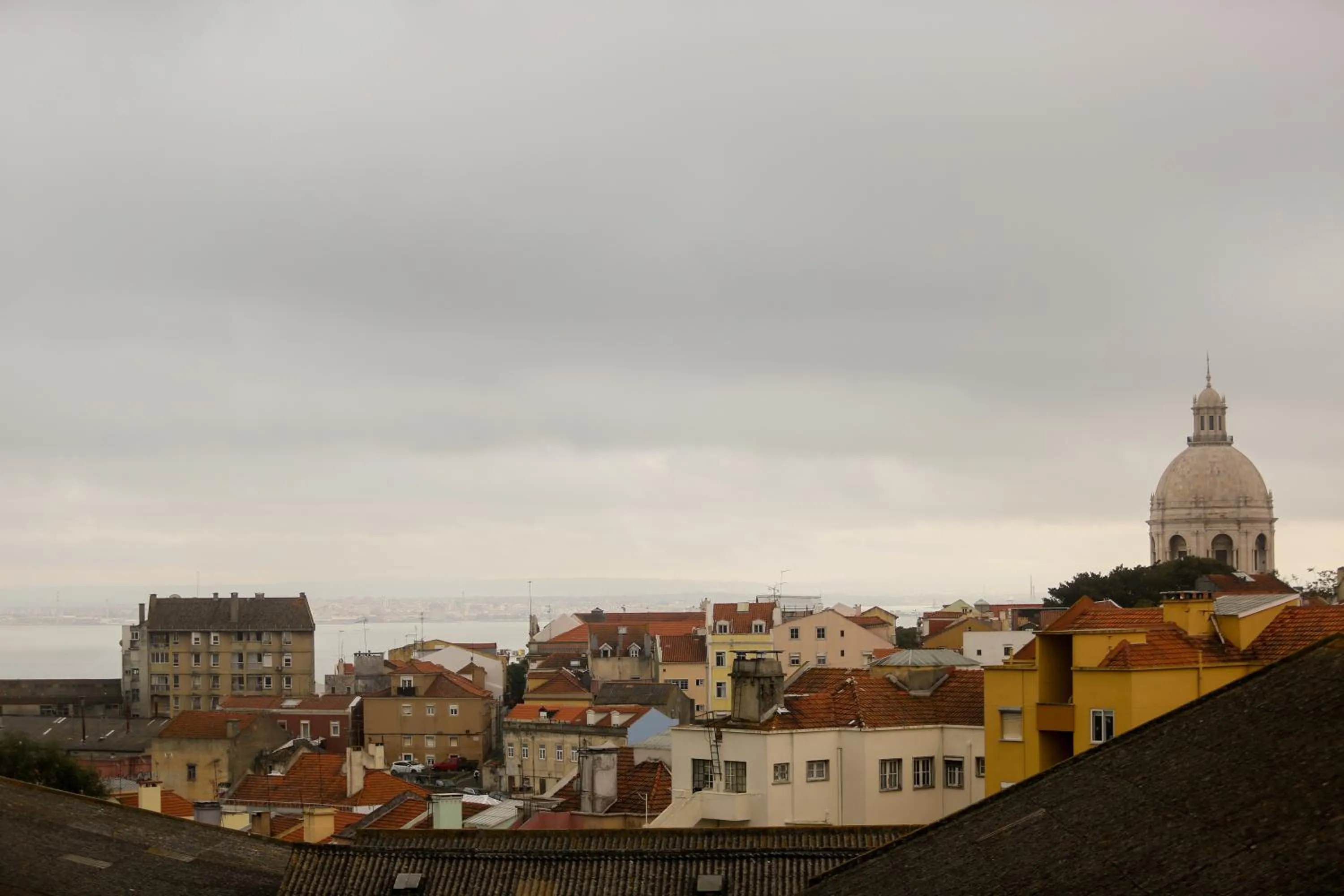 Neighbourhood in Enjoy Lisbon Graça 2
